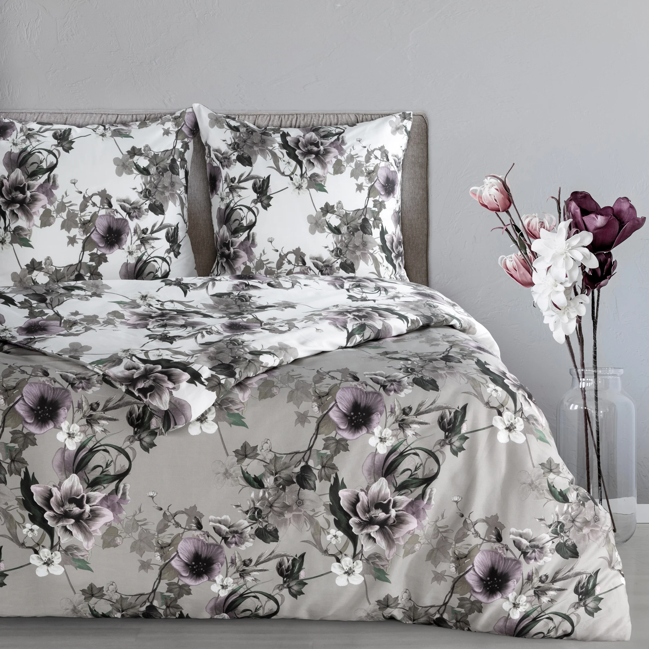 Pościel 220x200 cm bawełniana kolor popielaty, biały dwustronna z wzorem kwiatowym NIKA 54 | eurofirany