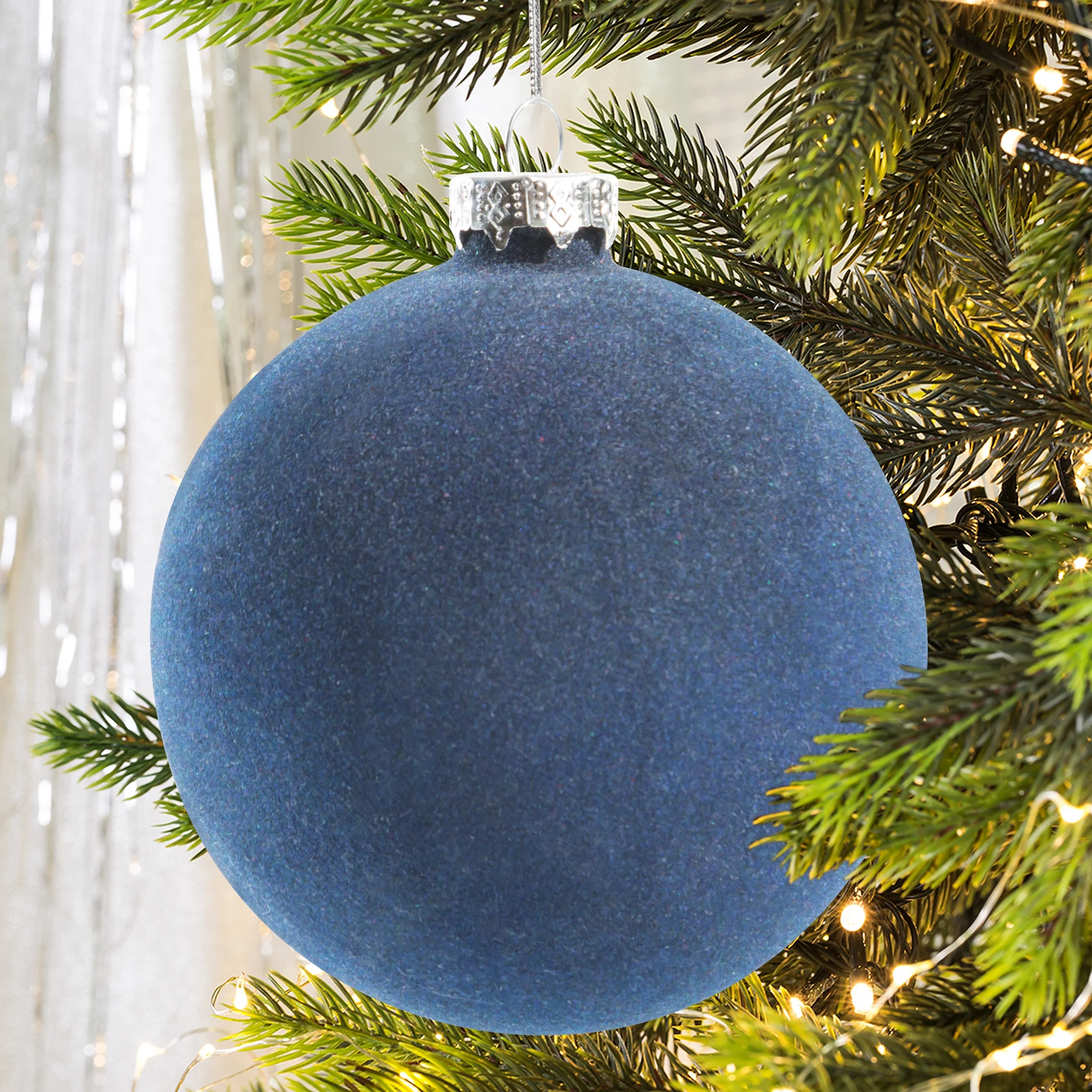 Bombka choinkowa o matowej, welwetowej powierzchni | eurofirany