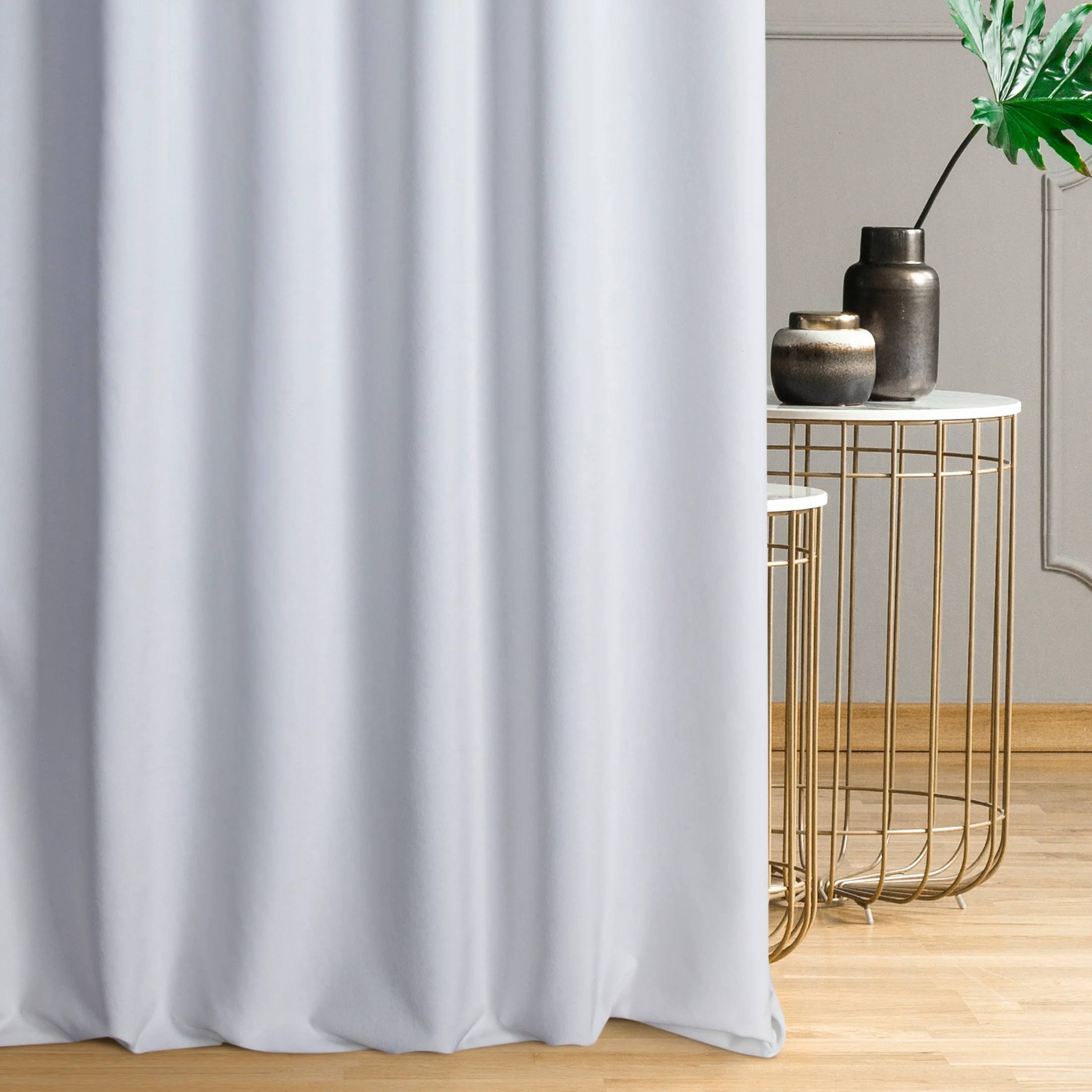 Tkanina zasłonowa gruby, miękki welwet o matowym wykończeniu z kolekcji Pierre Cardin