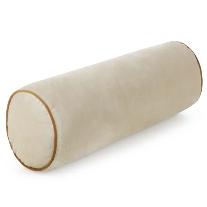 Poduszka dekoracyjna wałek 15 x 45 cm welwetowa jasnobeżowa zdobiony kontrastującą lamówką GAJA