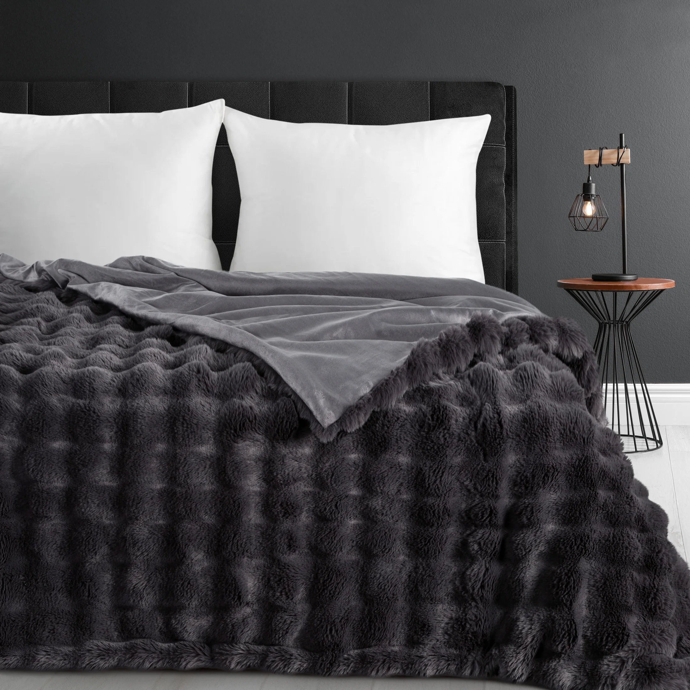 Koc 220x200 cm stalowy z miękkiej tkaniny futerkowej z efektem 3D LILY | eurofirany