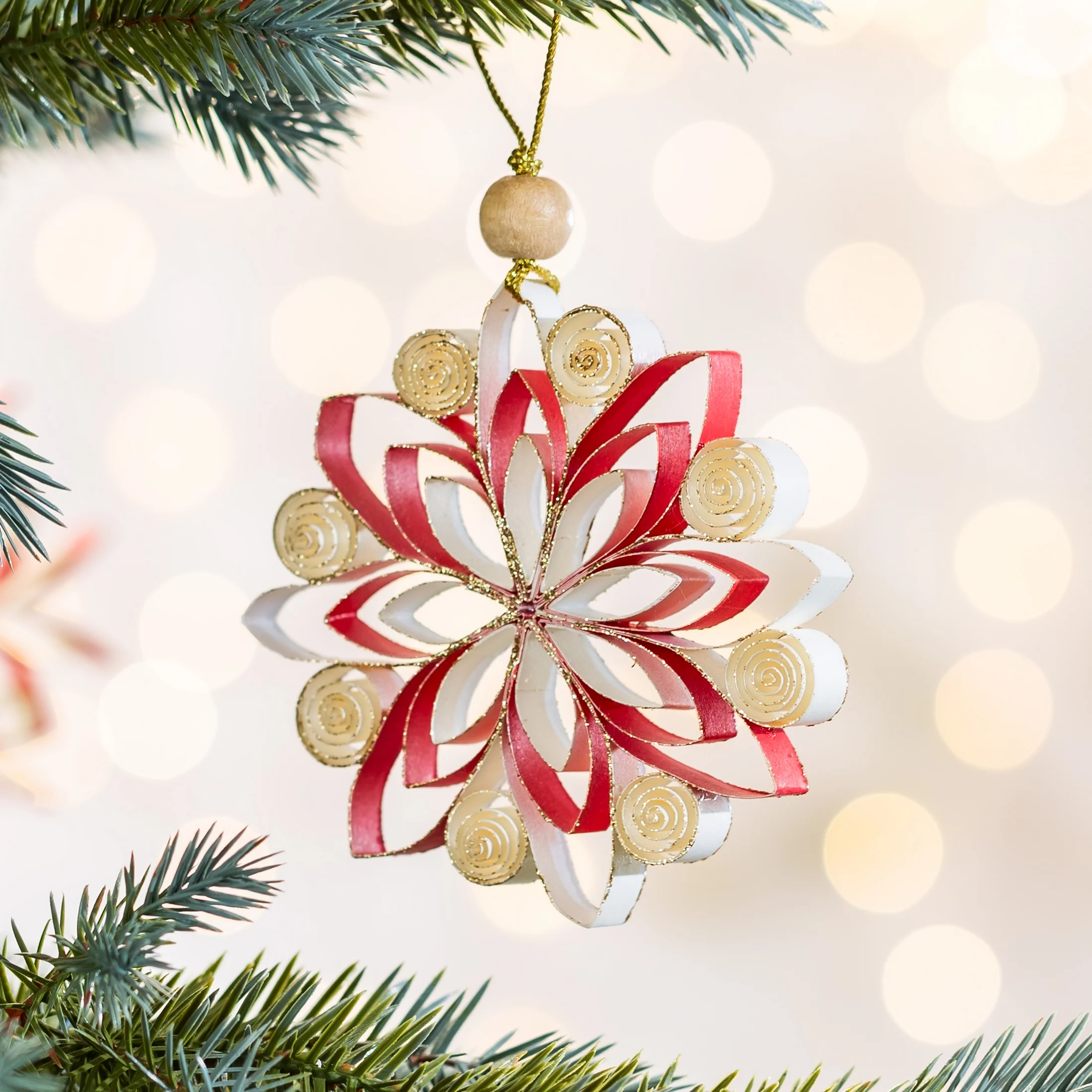 Ozdoba choinkowa gwiazda w stylu eko zdobiona delikatnymi drobinkami brokatu | eurofirany