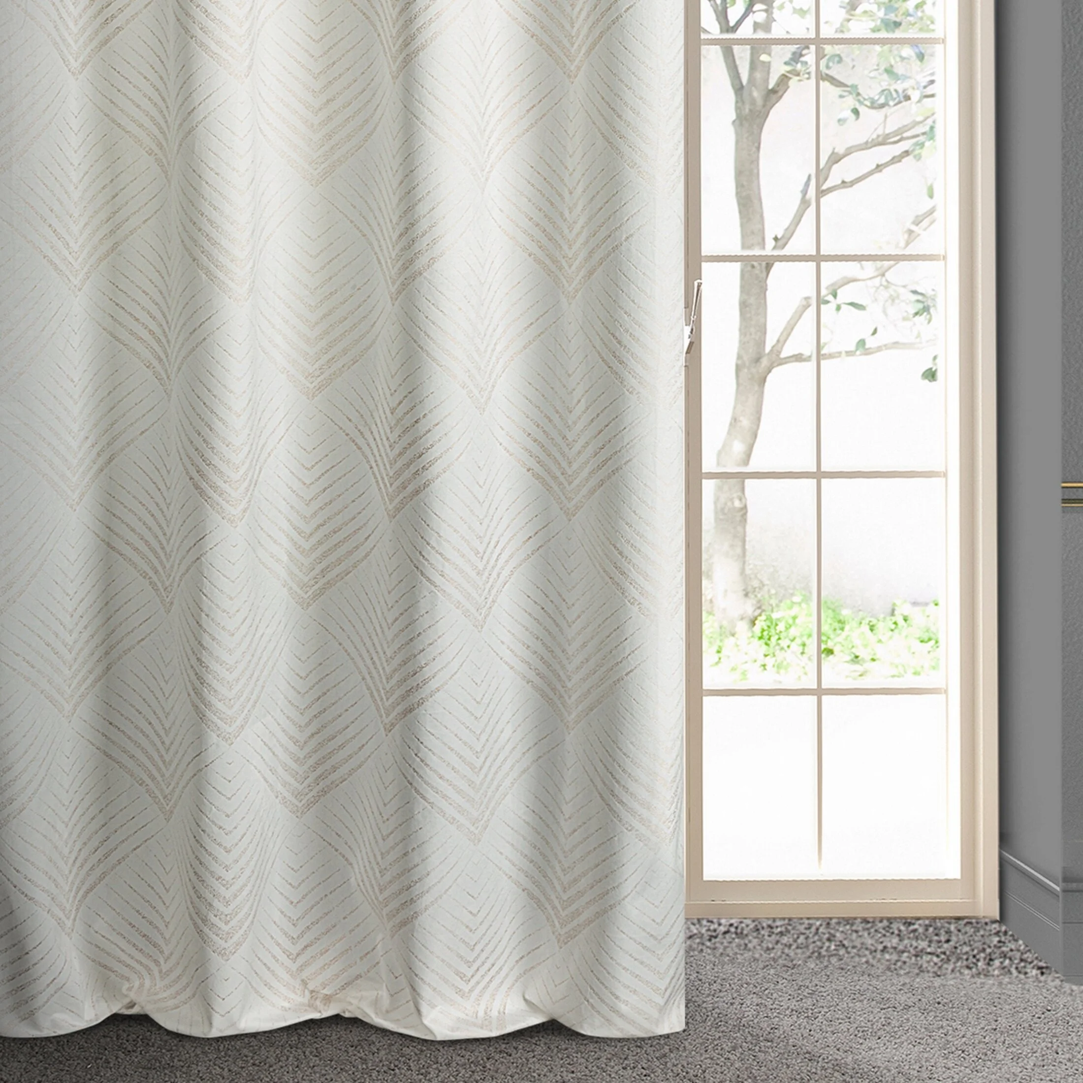 Zasłona biała ze złotym wzorem geometrycznym z welwetu 140x250 cm przelotka - BLANCA 2 - Limited Collection | eurofirany