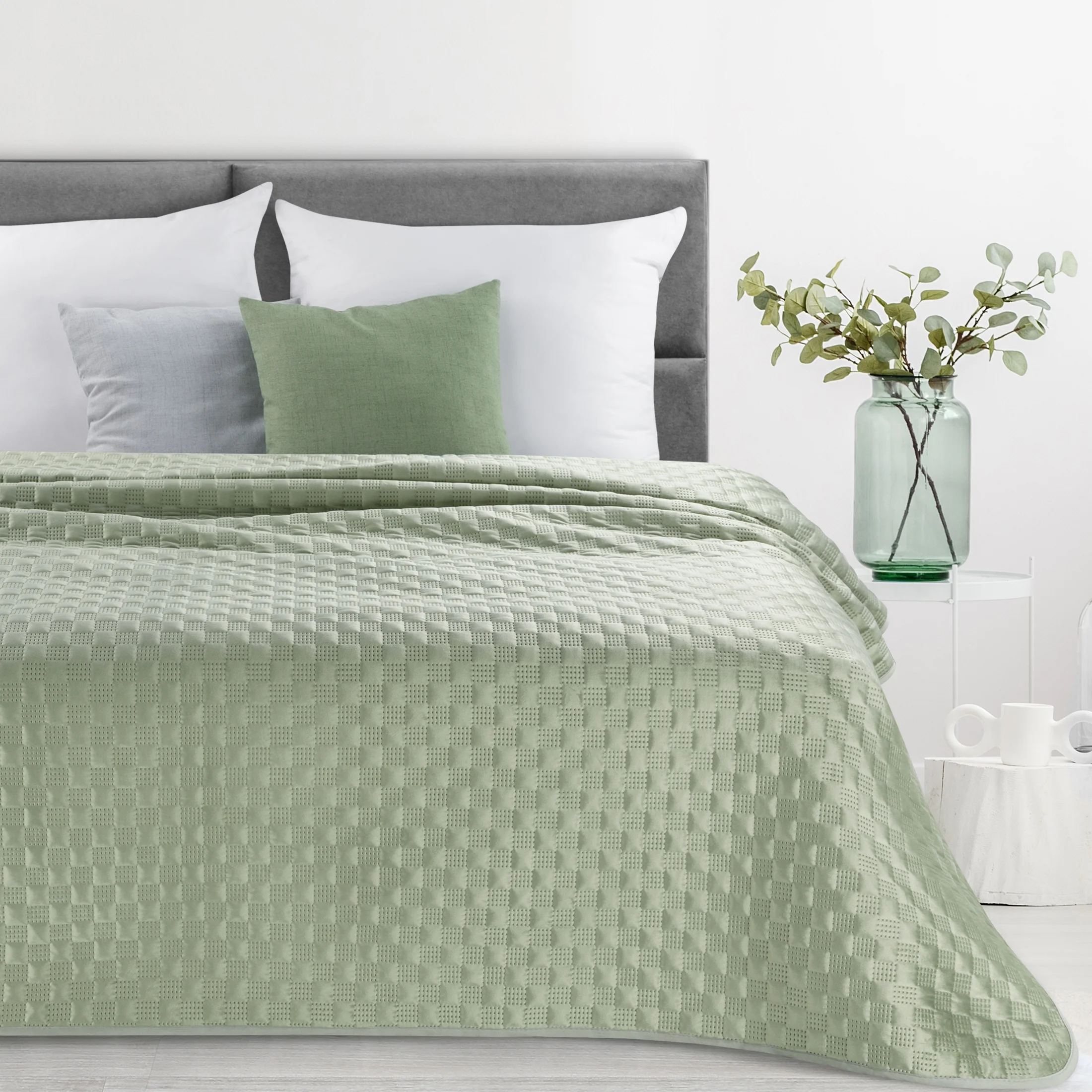 Narzuta welwetowa jasnozielona 170x210 cm pikowana metodą hot press SOFIA 4 Eurofirany Premium | eurofirany