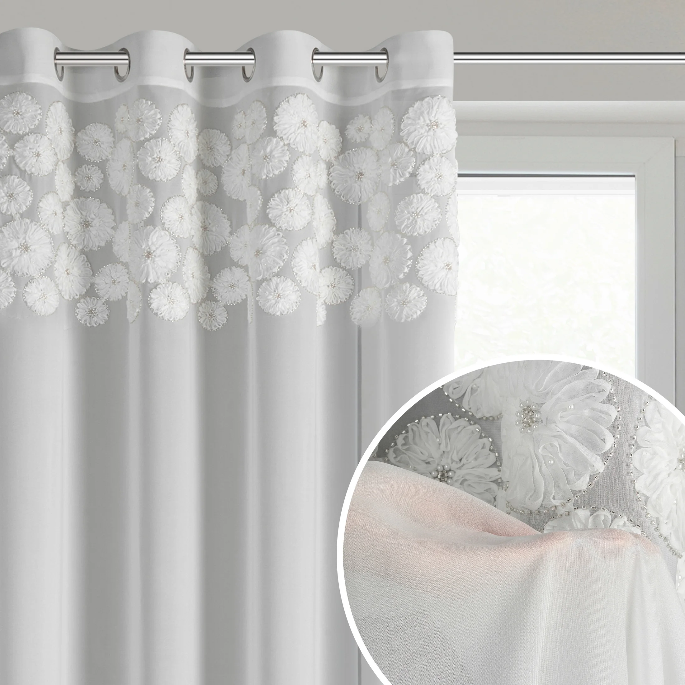Firana biała z szyfonu zdobiona aplikacją 3D w kwiaty z perełkami 140x270 cm przelotka - GISELA | eurofirany