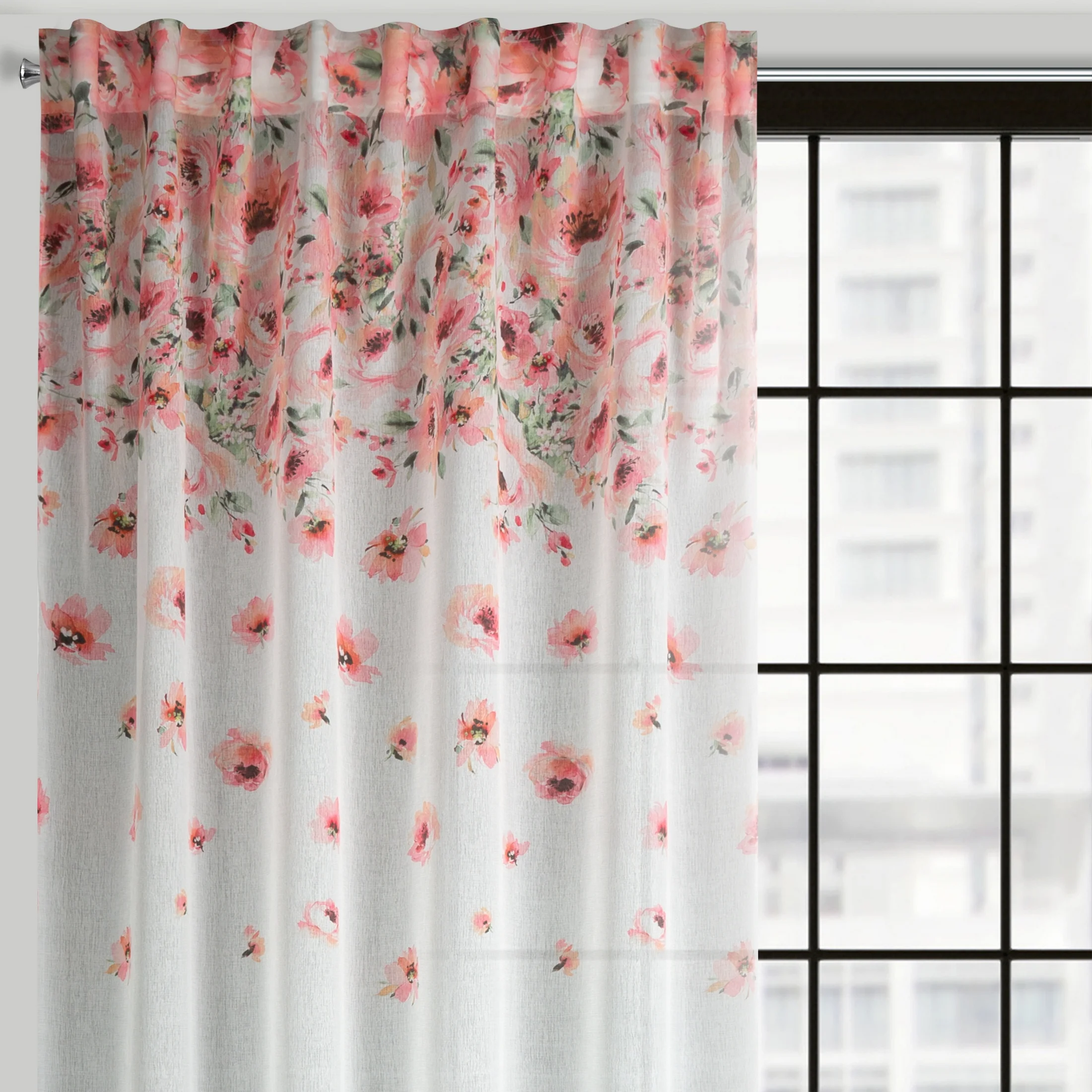 Zasłona biało, różowa z nadrukiem malowanych różowych kwiatów z etaminy 140x270 cm taśma /szelki - OLIWIA | eurofirany