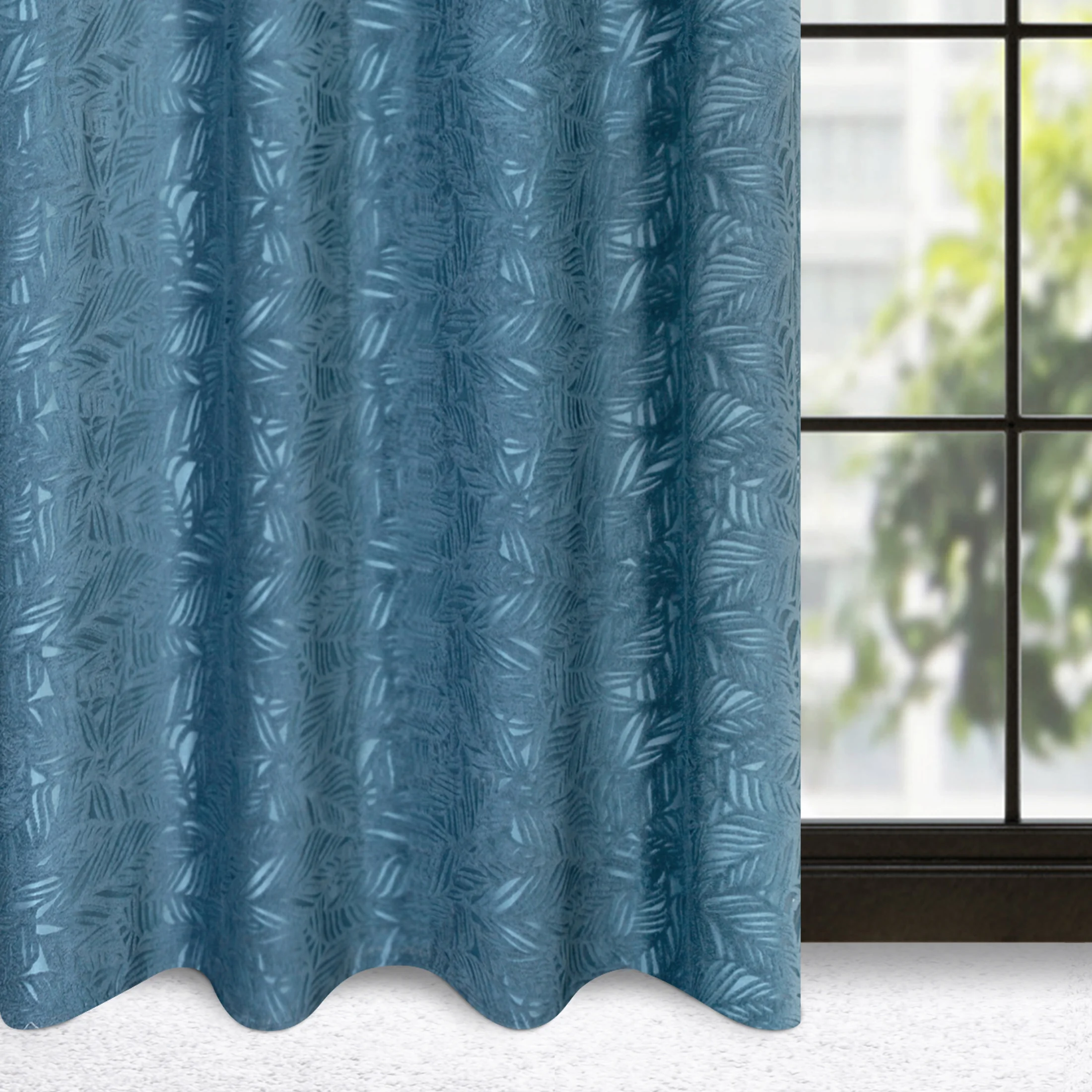 Zasłona niebieska z welwetu wytłaczanego w liście 140x250 cm przelotka - OCTAVIA | eurofirany