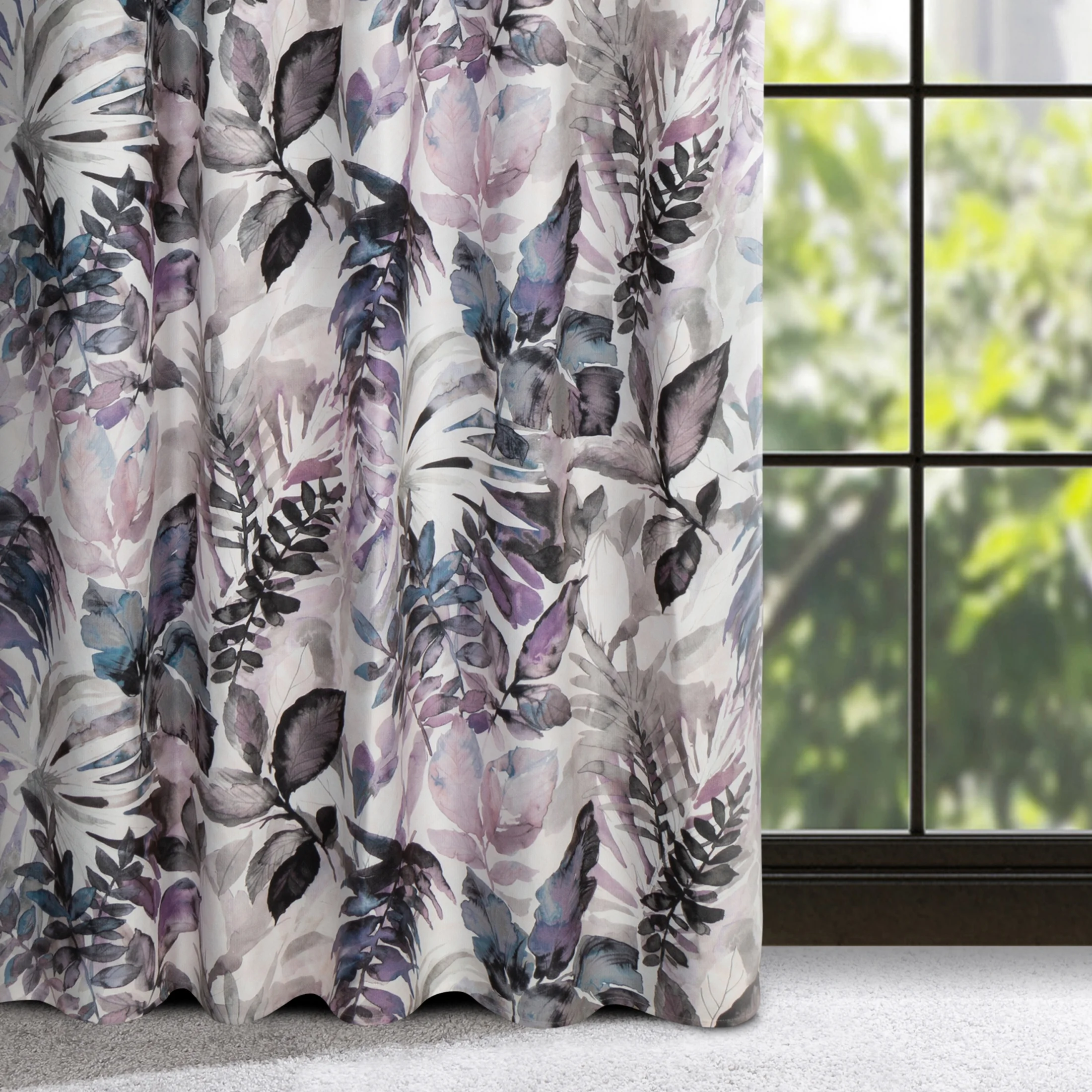 Zasłona biało, fioletowa z motywem liści 140x270 cm taśma - LILIA | eurofirany