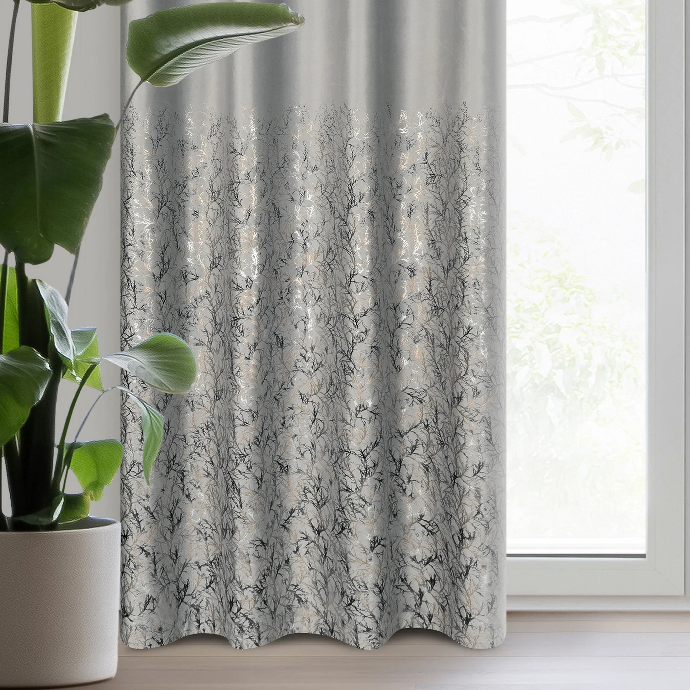 Zasłona welwetowa srebrno, szampańska zdobiona błyszczącym nadrukiem 140x250 cm przelotka - TORI | eurofirany