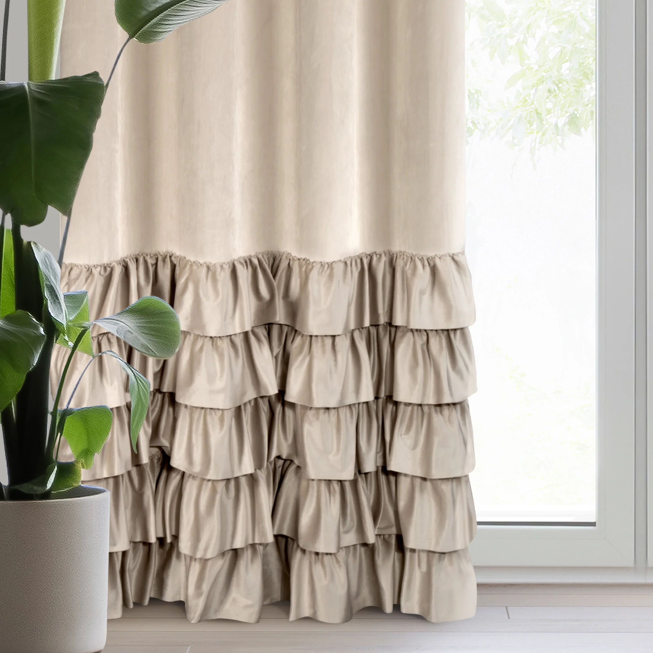 Zasłona welwetowa beżowa zdobiona falbanami 140x250 cm przelotka - DANI | eurofirany