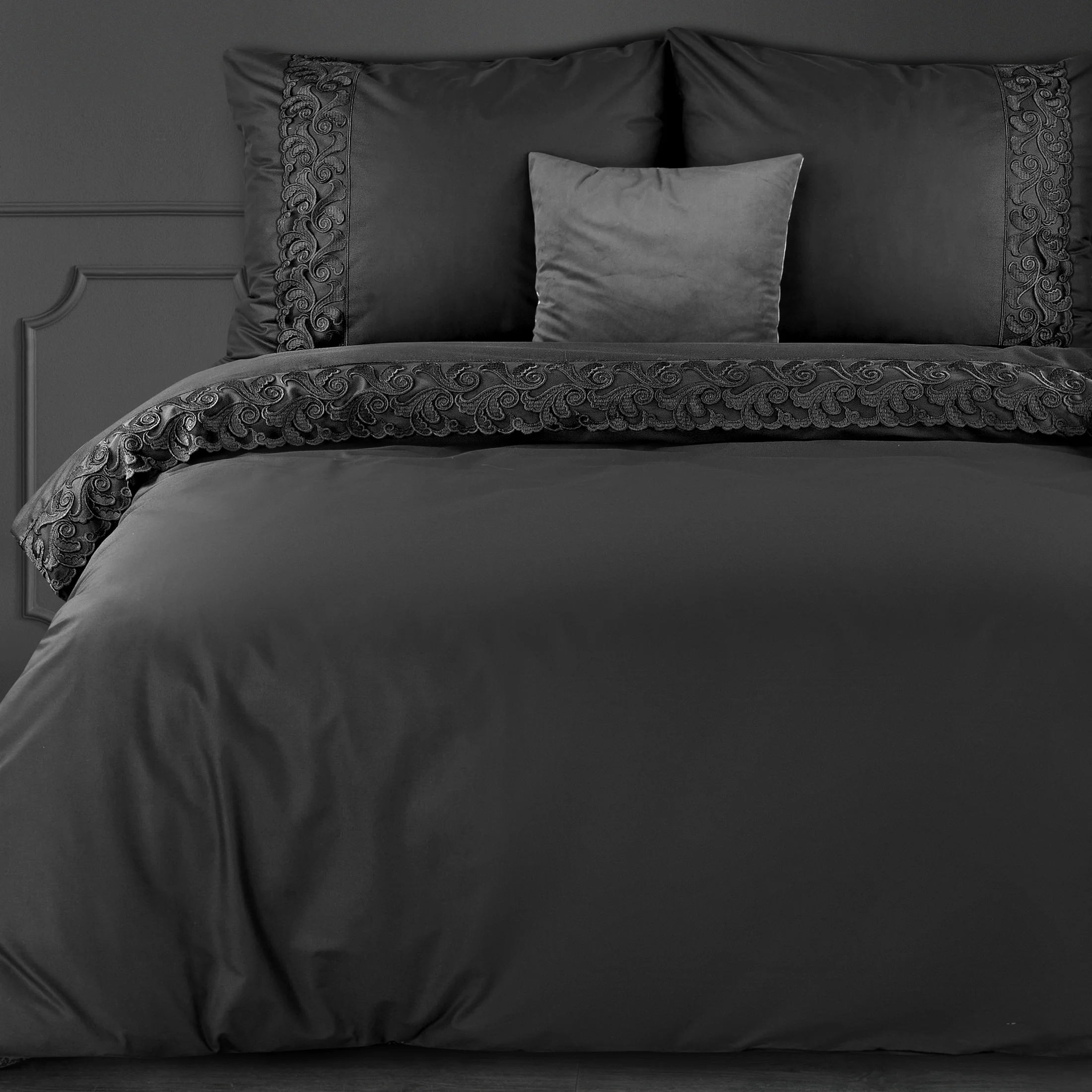 Pościel 160x200 cm z bawełny renforce kolor czarny zdobiona elegancką koronką LANA3 Eurofirany Premium | eurofirany