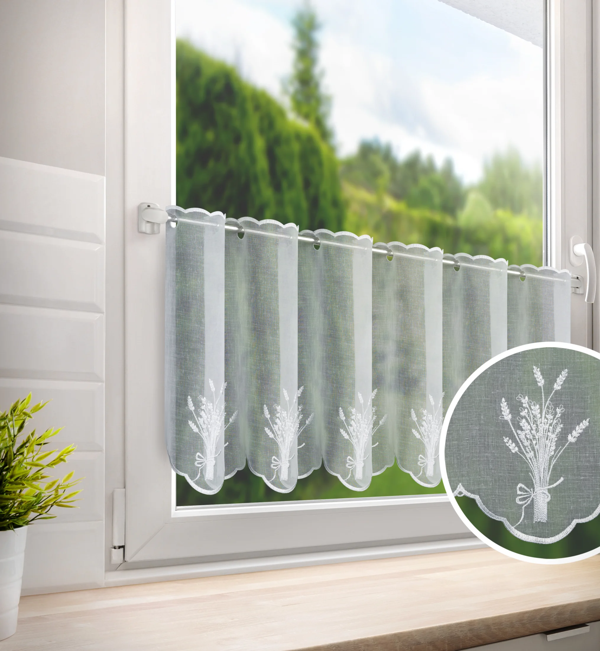 Tkanina firanowa zazdrostka z etaminy z haftem lawendy