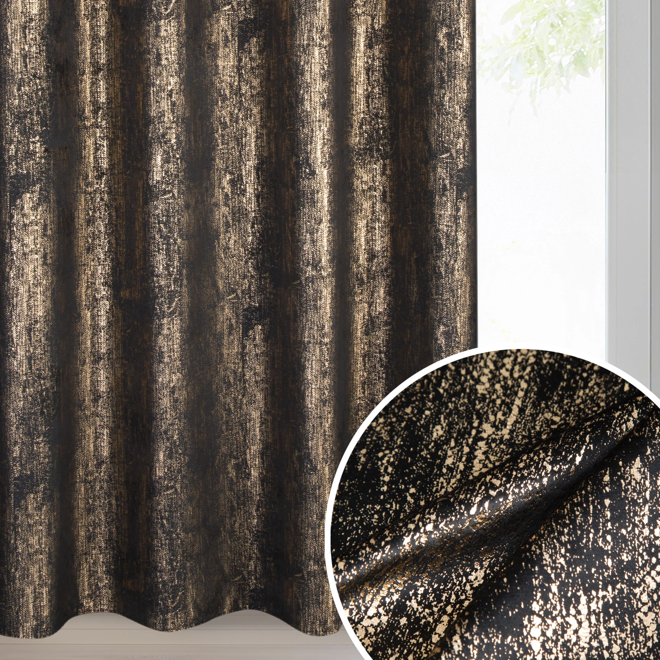 Zasłona czarna welwetowa zdobiona złotym przecieranym wzorem złote przelotki - DARA | eurofirany