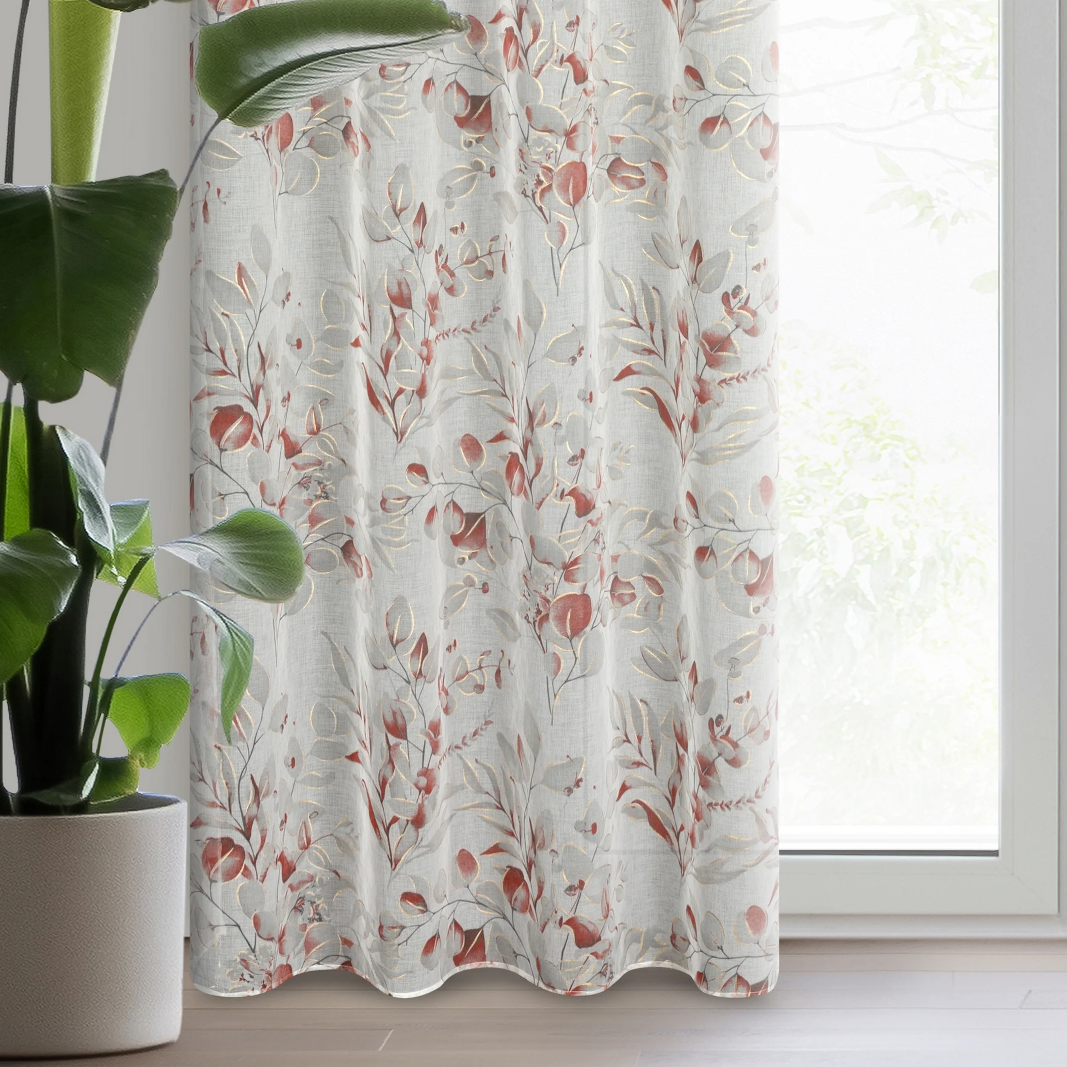 Zasłona biało, różowa z nadrukiem kwiatów z etaminy 140x250 cm przelotka AVA | eurofirany