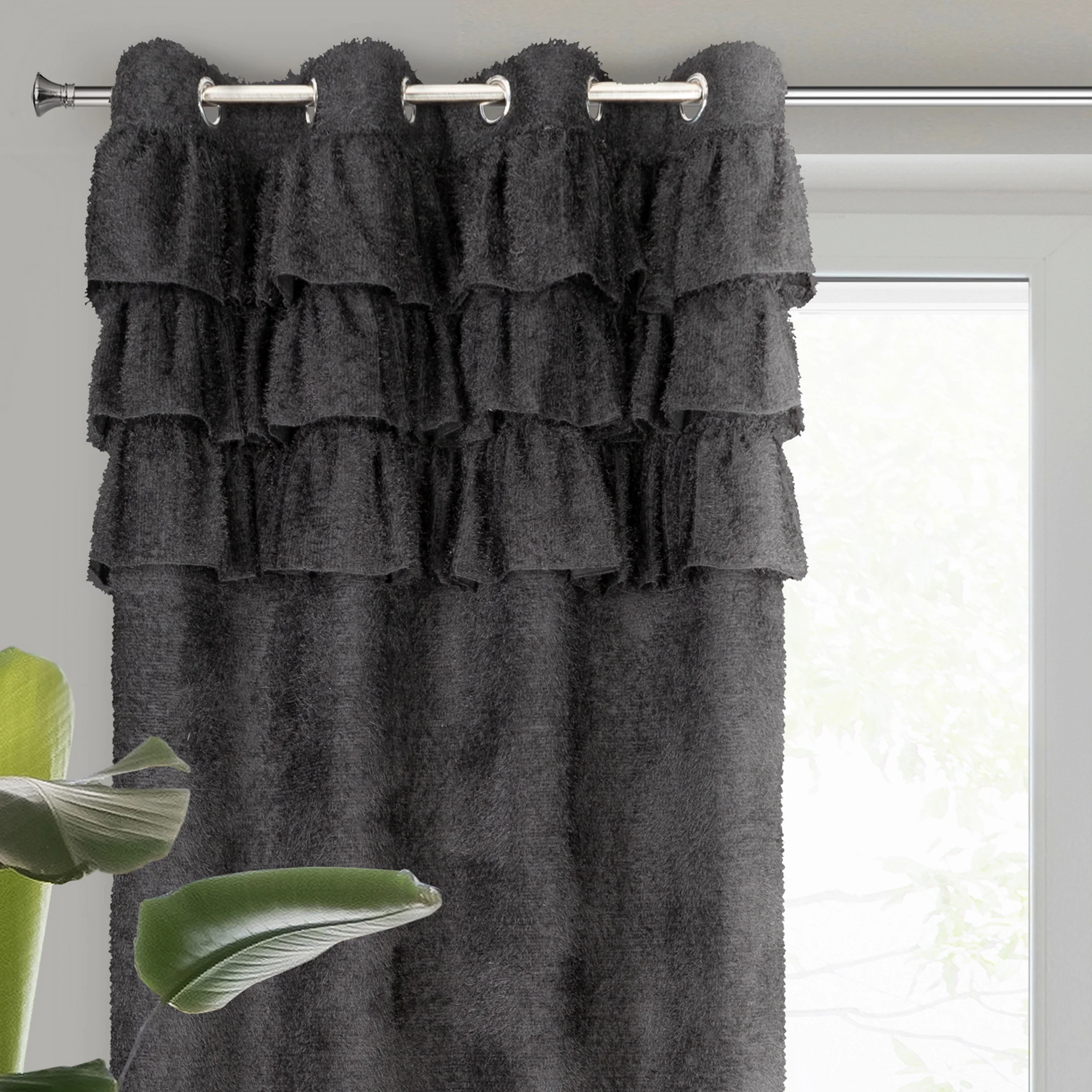 Zasłona czarna zdobiona falbanami z moherowej tkaniny 140x250 cm przelotka - AGIS | eurofirany