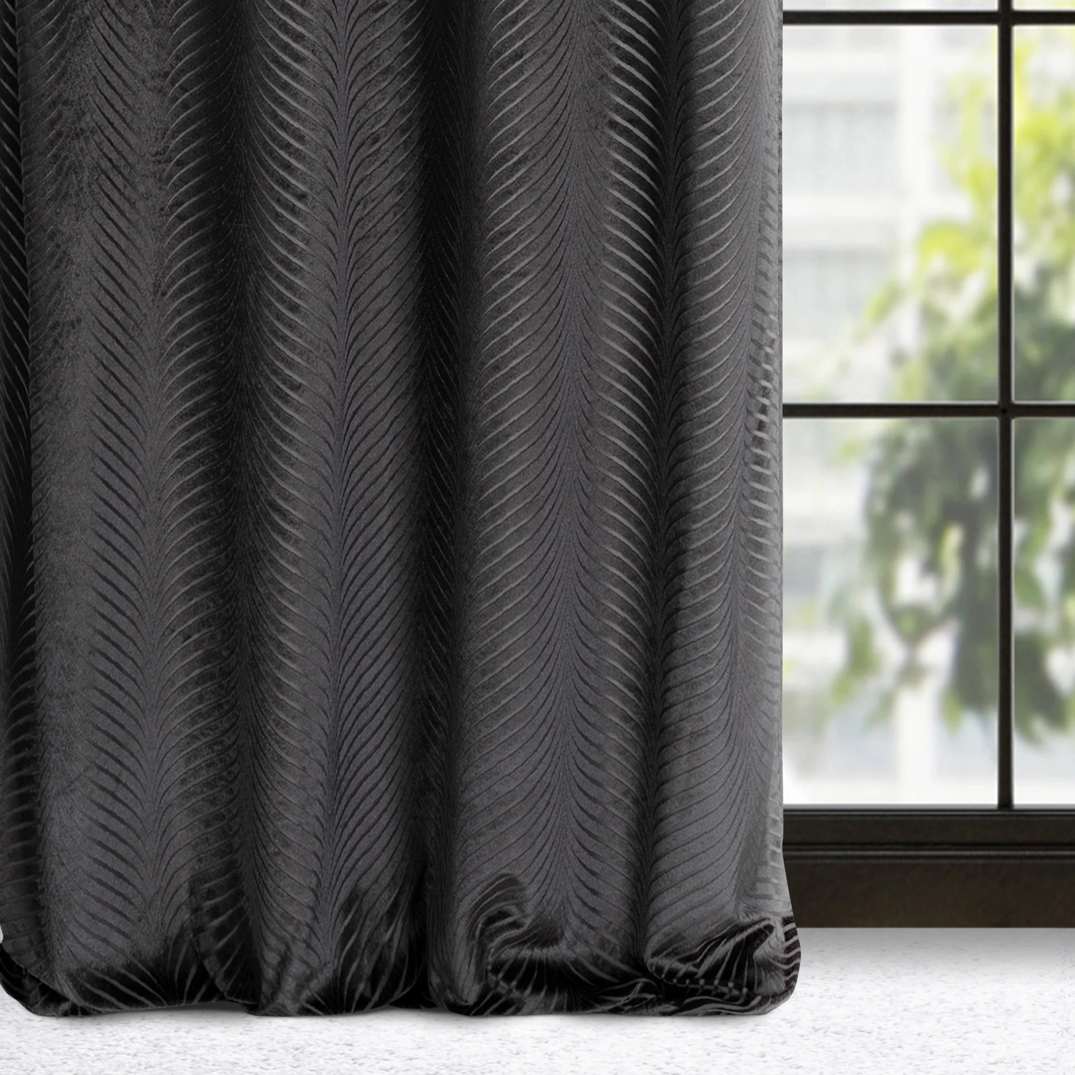 Zasłona czarna z błyszczącego strukturalnego welwetu 140x250 cm przelotka - LUSSI | eurofirany