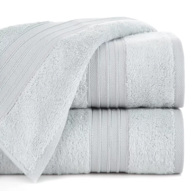 Ręcznik kąpielowy 50x90 cm bawełniany kolor srebrny zdobiony bordiura w paski 550 g/m2 AURA