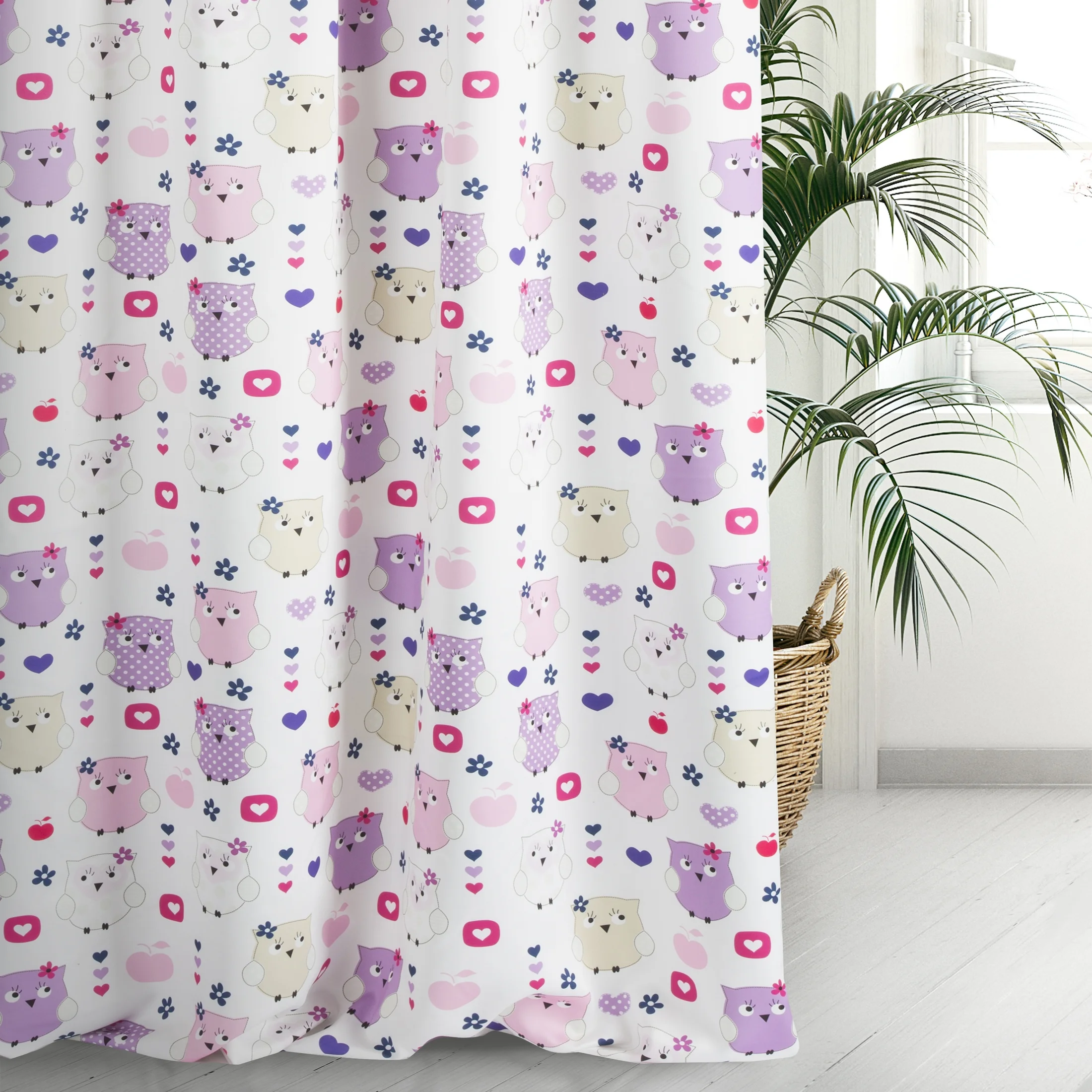 Tkanina zasłonowa zaciemniająca typu blackout z wzorem dziecięcym z sowami, z delikatnym satynowym połyskiem