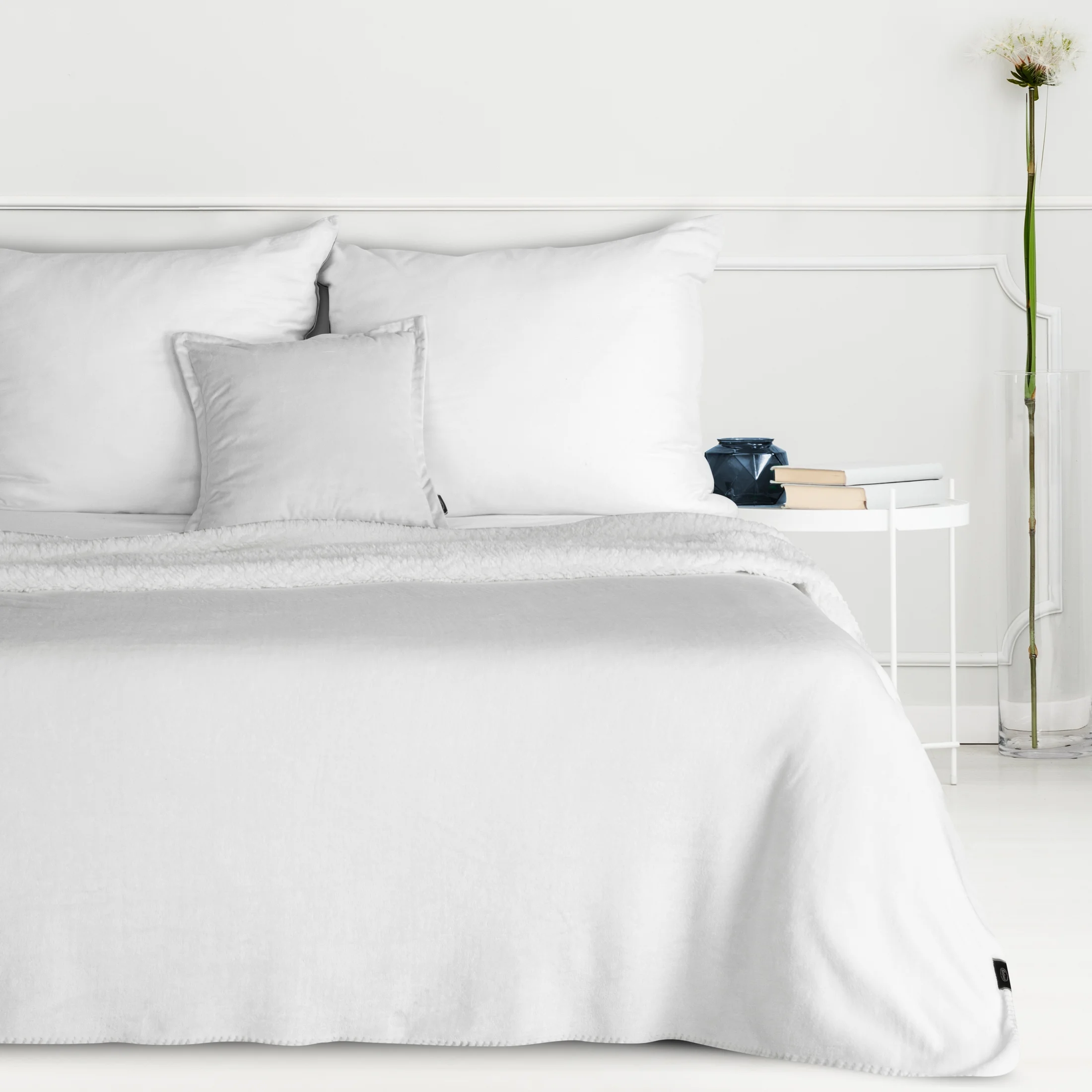 Koc 200x220 cm biały z miękkiego polaru ze strukturą baranka TEDY Eurofirany Premium | eurofirany