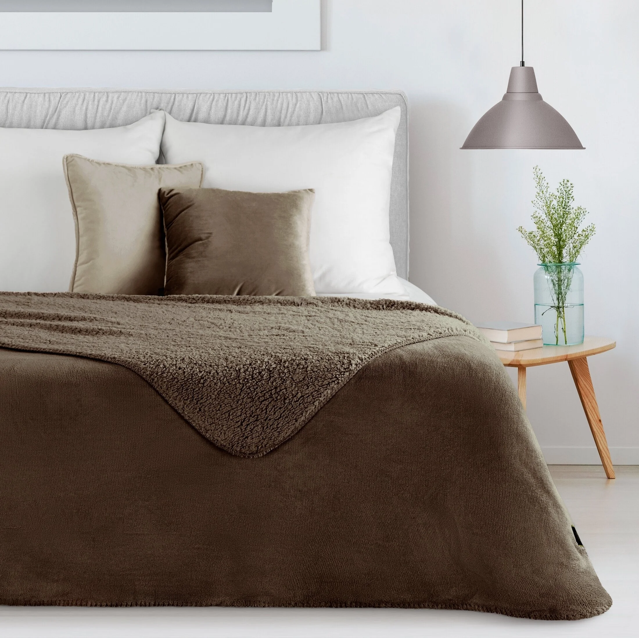 Koc 150x200 ciemnobrązowy z miękkiego polaru ze strukturą baranka TEDY Eurofirany Premium | eurofirany