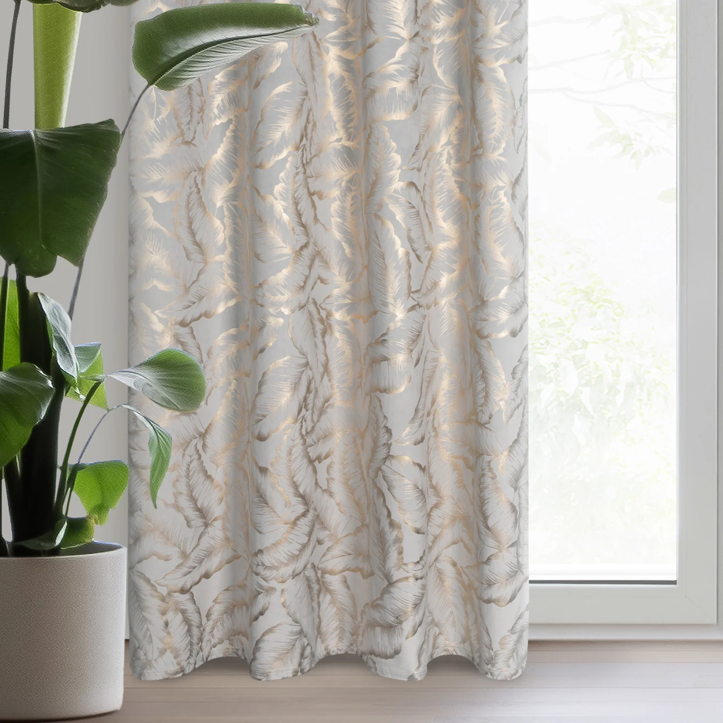 Zasłona srebrno szampańska zdobiona nadrukiem liści 140x250 cm złota przelotka - MILENA | eurofirany