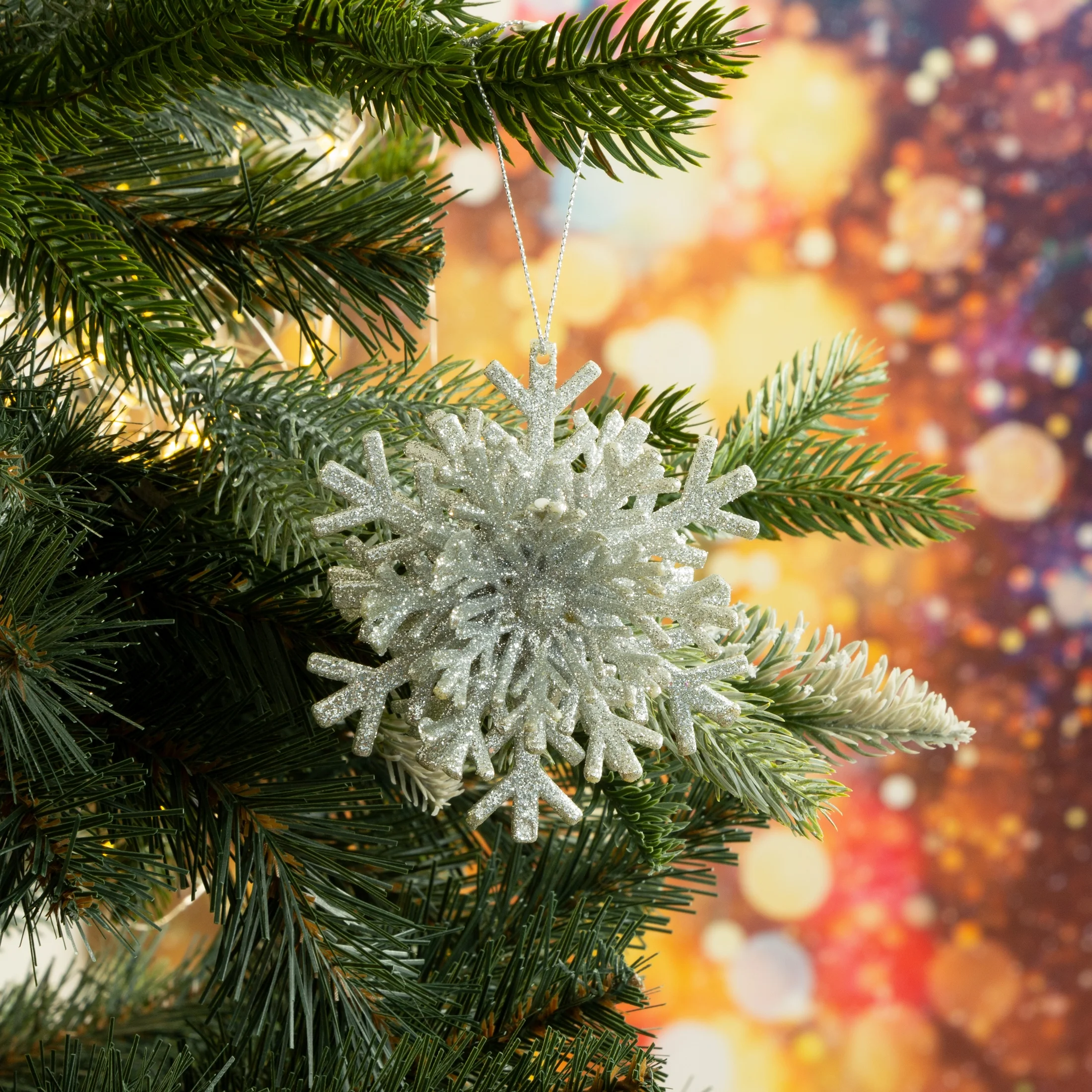 Ozdoba choinkowa ŚNIEŻYNKA obsypana srebrnym brokatem | eurofirany