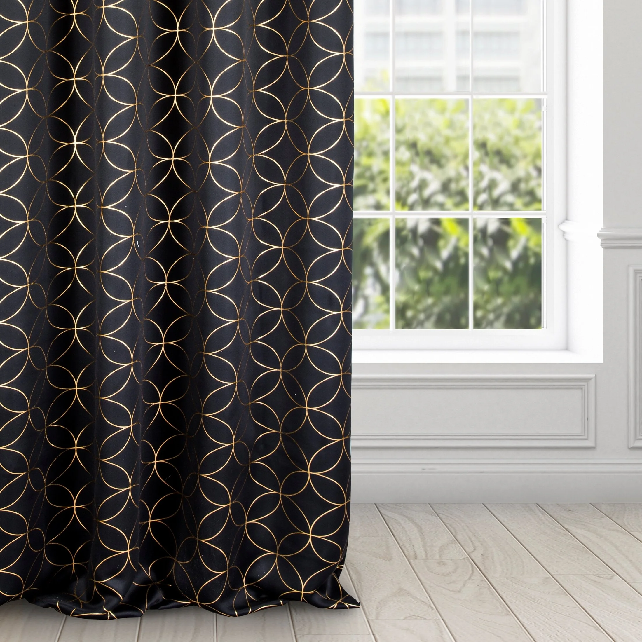 Zasłona czarna ze złotym wzorem geometrycznym 135x250 przelotka - ABELLA | eurofirany