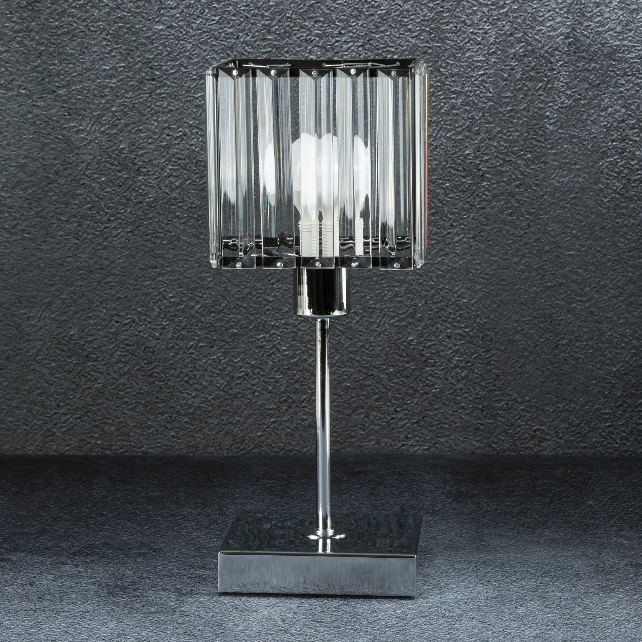 Lampka stołowa dekoracyjna SALY zdobiona kryształkami