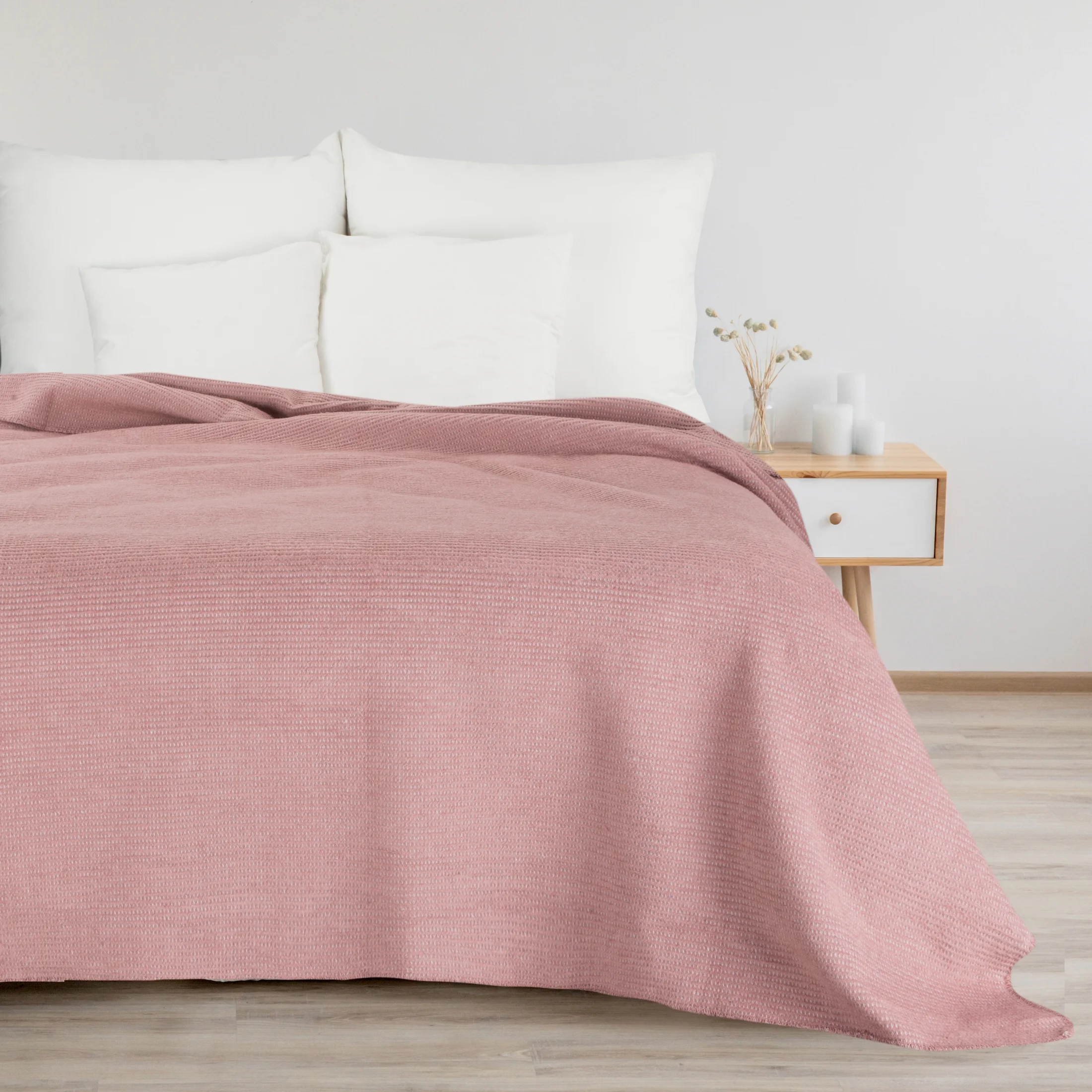 Koc bawełniany 200x220 cm pudrowy róż ze strukturalnym wzorem 3D AMBER Design 91