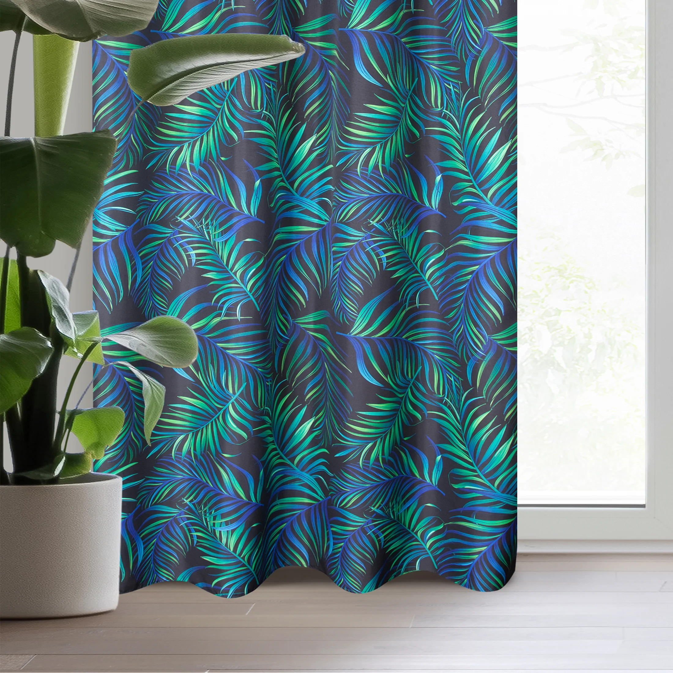 Zasłona czarno, granatowa zdobiona nadrukiem palmowych liści 140x250 cm przelotka - PALMAS | eurofirany