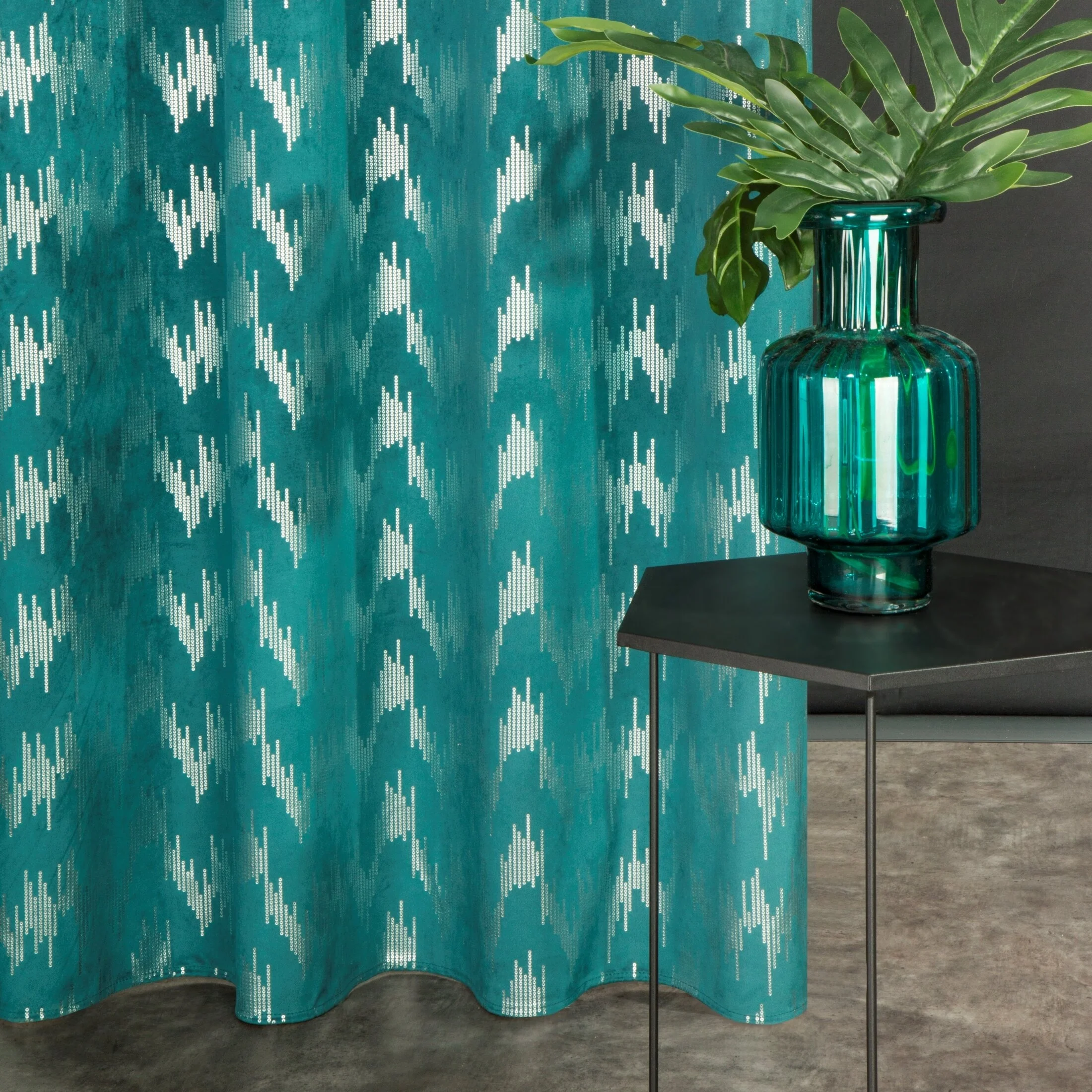 Zasłona welwetowa turkusowa ze srebrnym nadrukiem 140x250 cm przelotka - CHILL | eurofirany