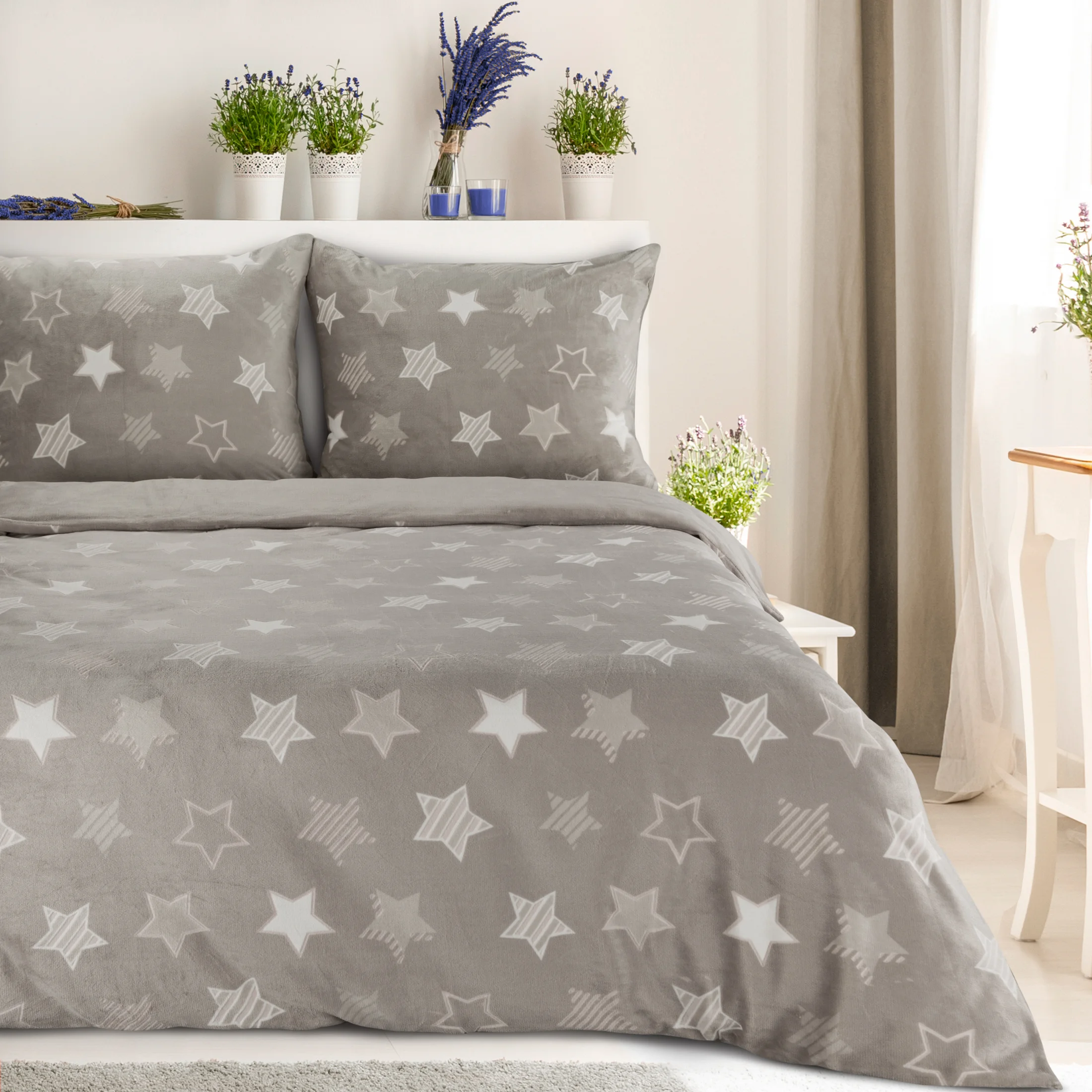Pościel 220x200 cm z polaru kolor beżowy z gwiazdkami FLANO | eurofirany