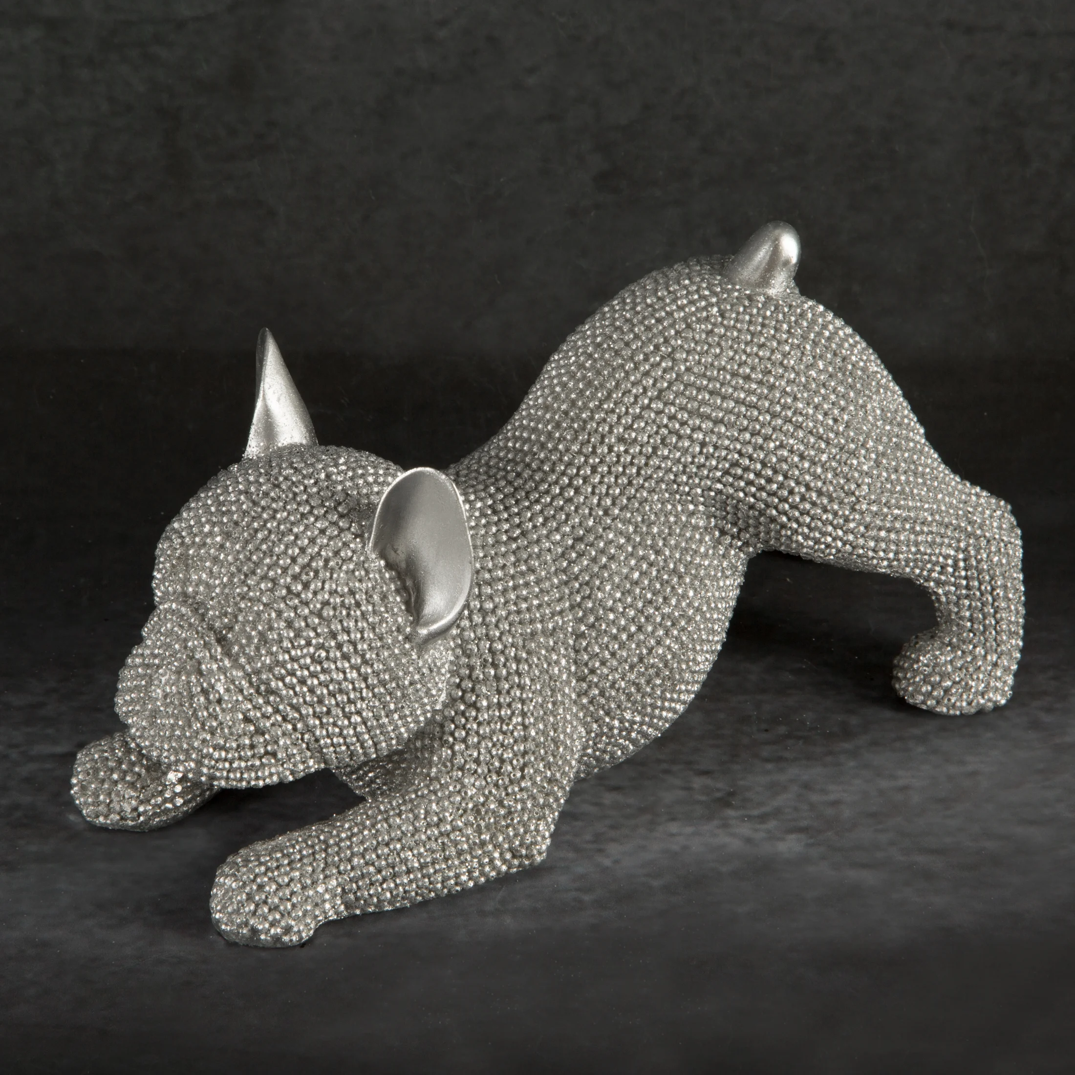 Figurka srebrna pies o drobnym strukturalnym wzorze 19x8x9 cm ELDO