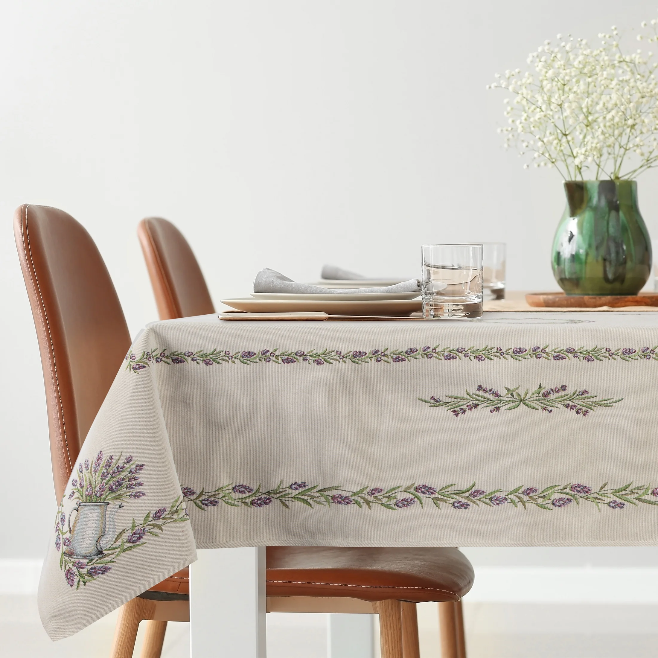 Obrus naturalno, jasnofioletowy 140x180 cm gobelinowy z tkanym motywem lawendy