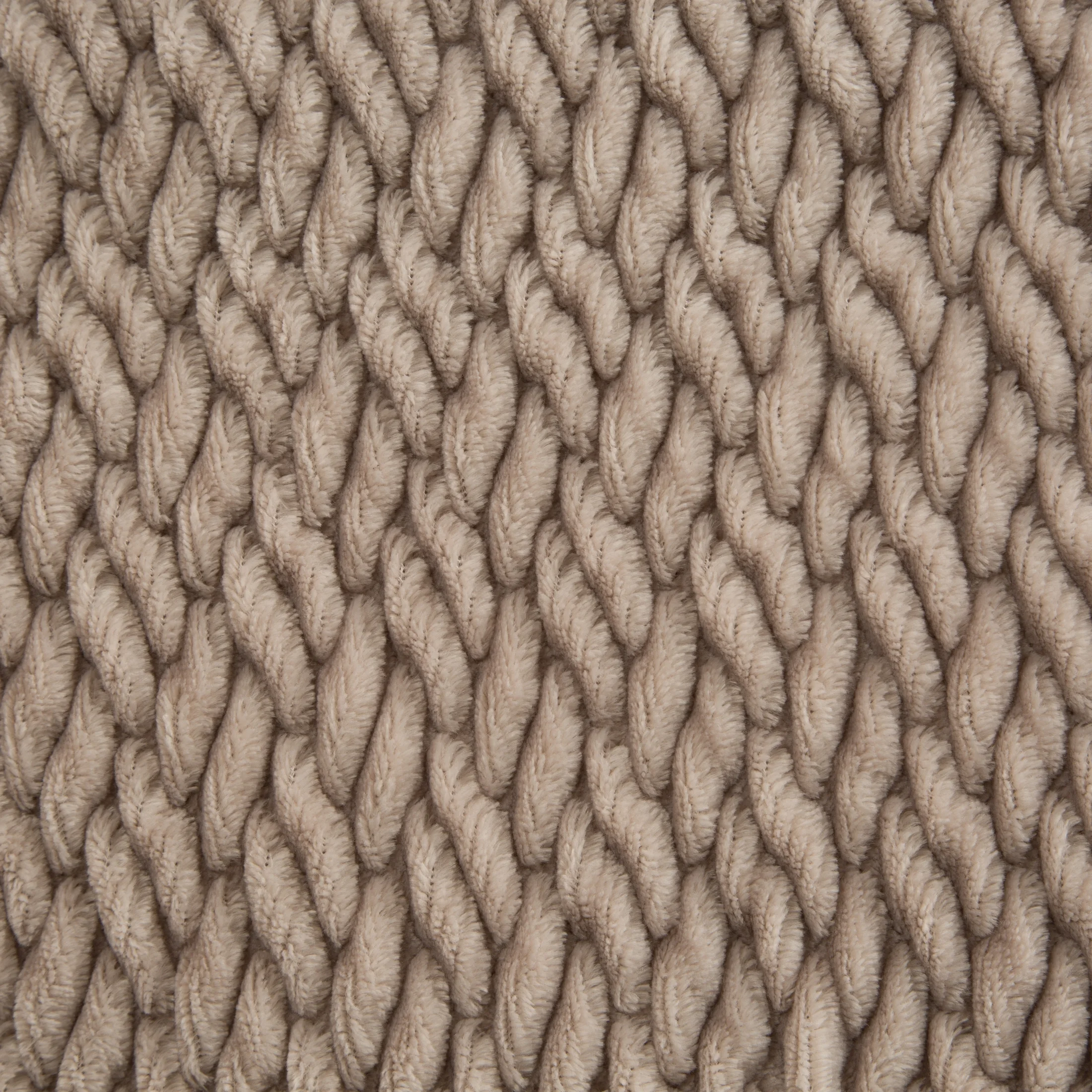 Koc 130x160 cm beżowy z widocznym plecionym splotem KAYLA