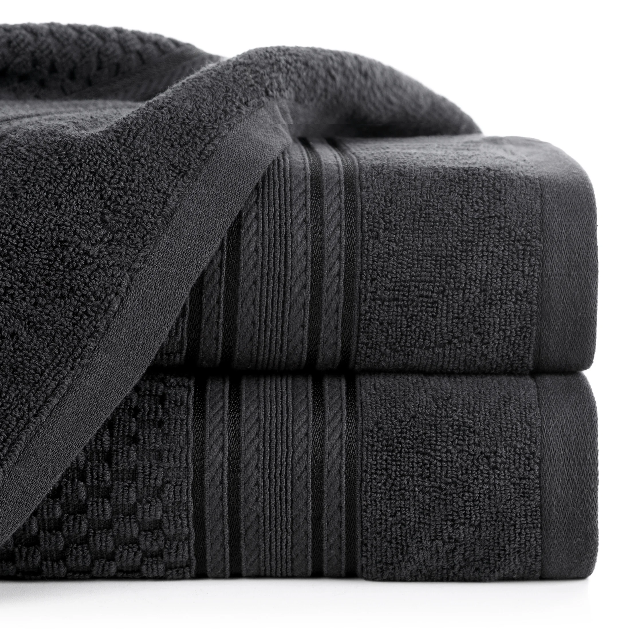 Ręcznik kąpielowy 70x140 cm bawełniany kolor czarny zdobiony subtelnymi paseczkami 500 g/m2 DAVOS