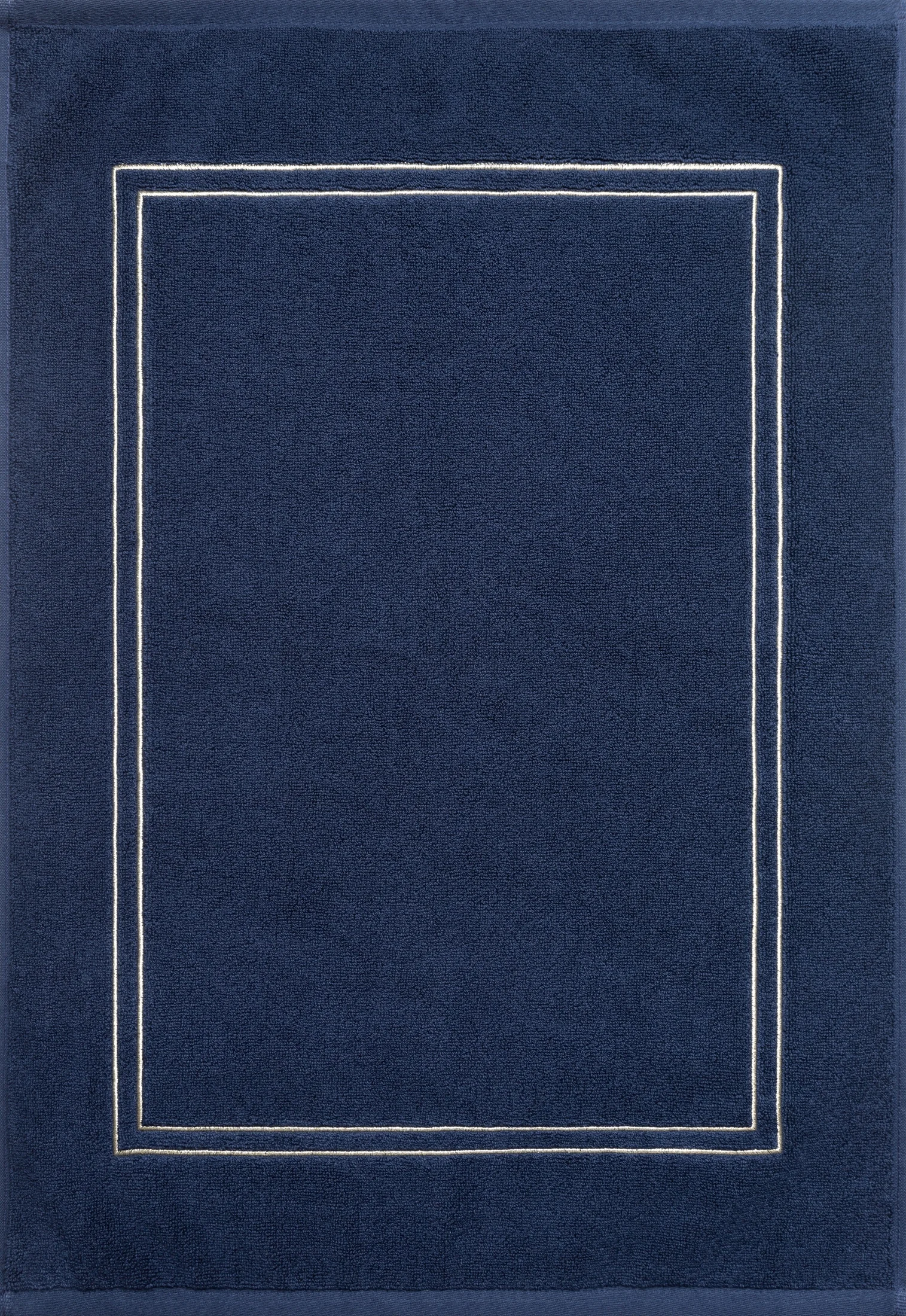 Dywanik łazienkowy OLIVIA z haftowanymi paseczkami