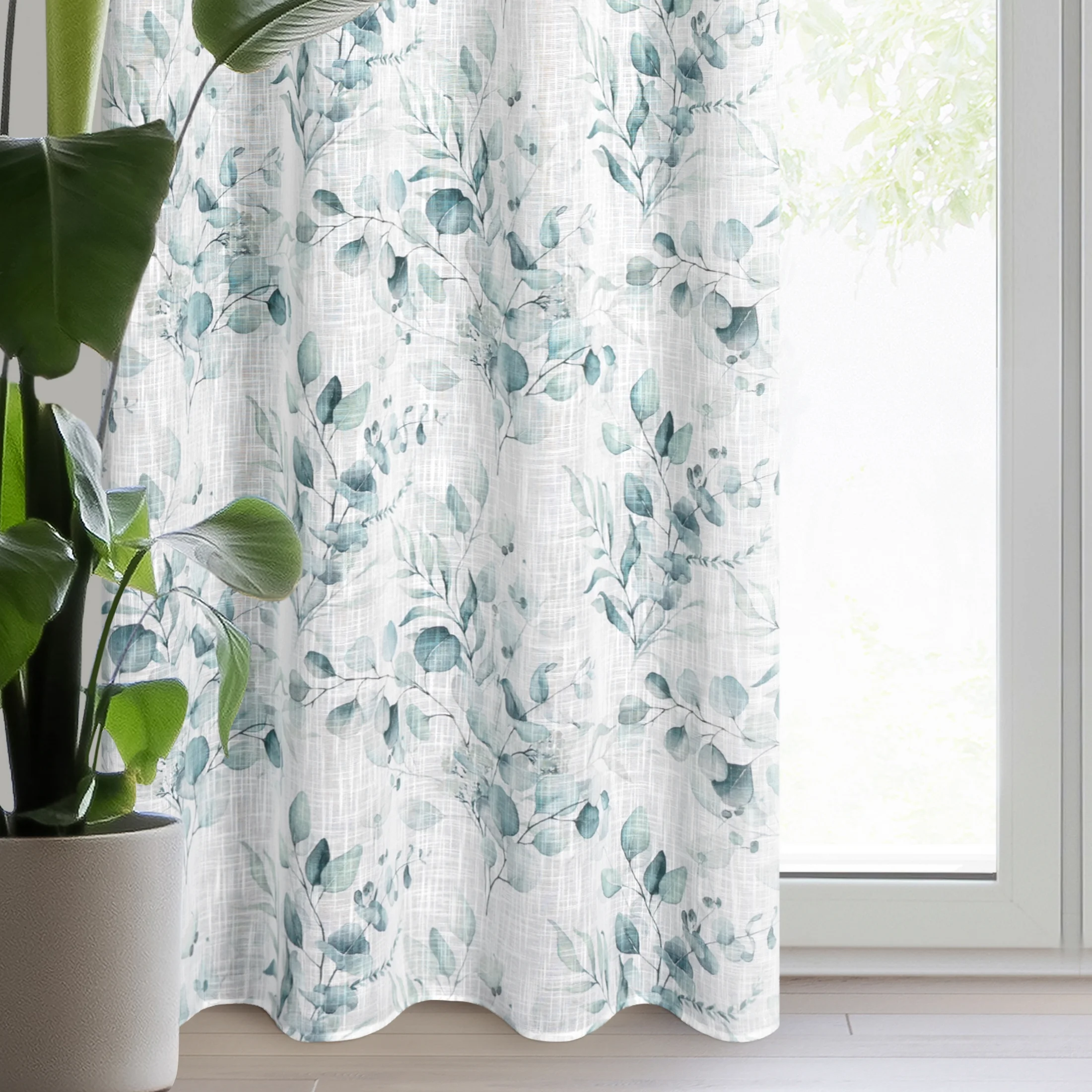 Zasłona biało, niebieska z subtelnym nadrukiem z matowej tkaniny 140x250 cm przelotka SENA | eurofirany