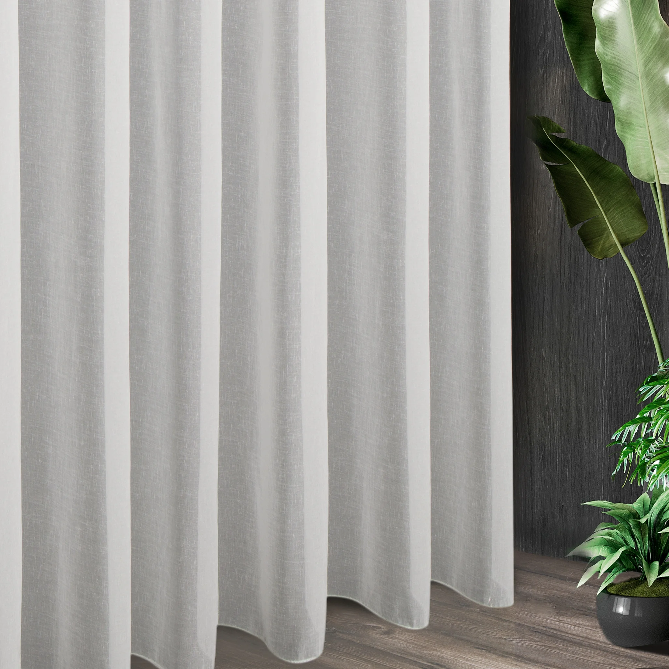 Tkanina firanowa matowa etamina o naturalnym splocie zakończona szwem obciążającym