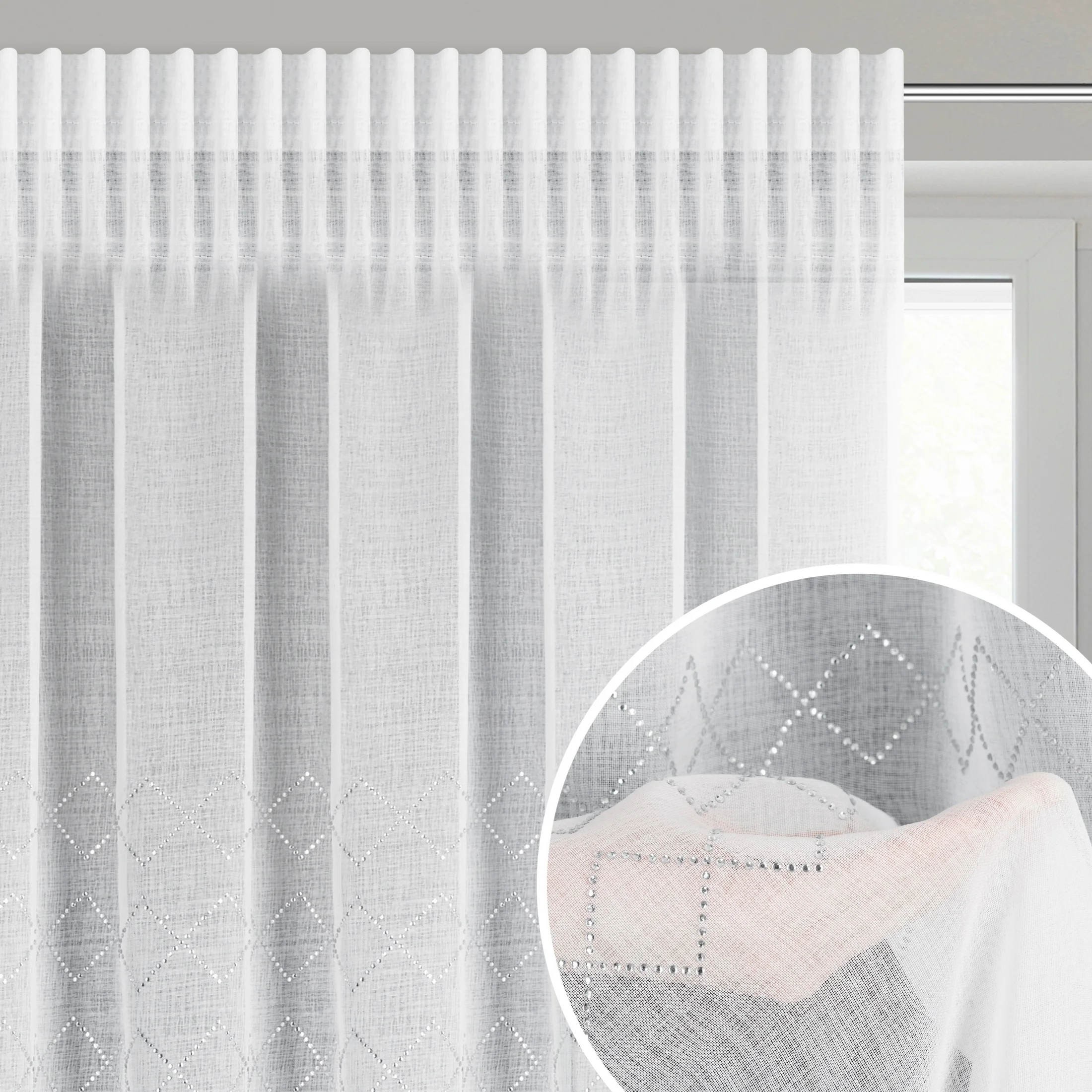 Firana biała z delikatnej etaminy zdobiona błyszczącym pasem kryształków 345x260 cm taśma KLOE | eurofirany