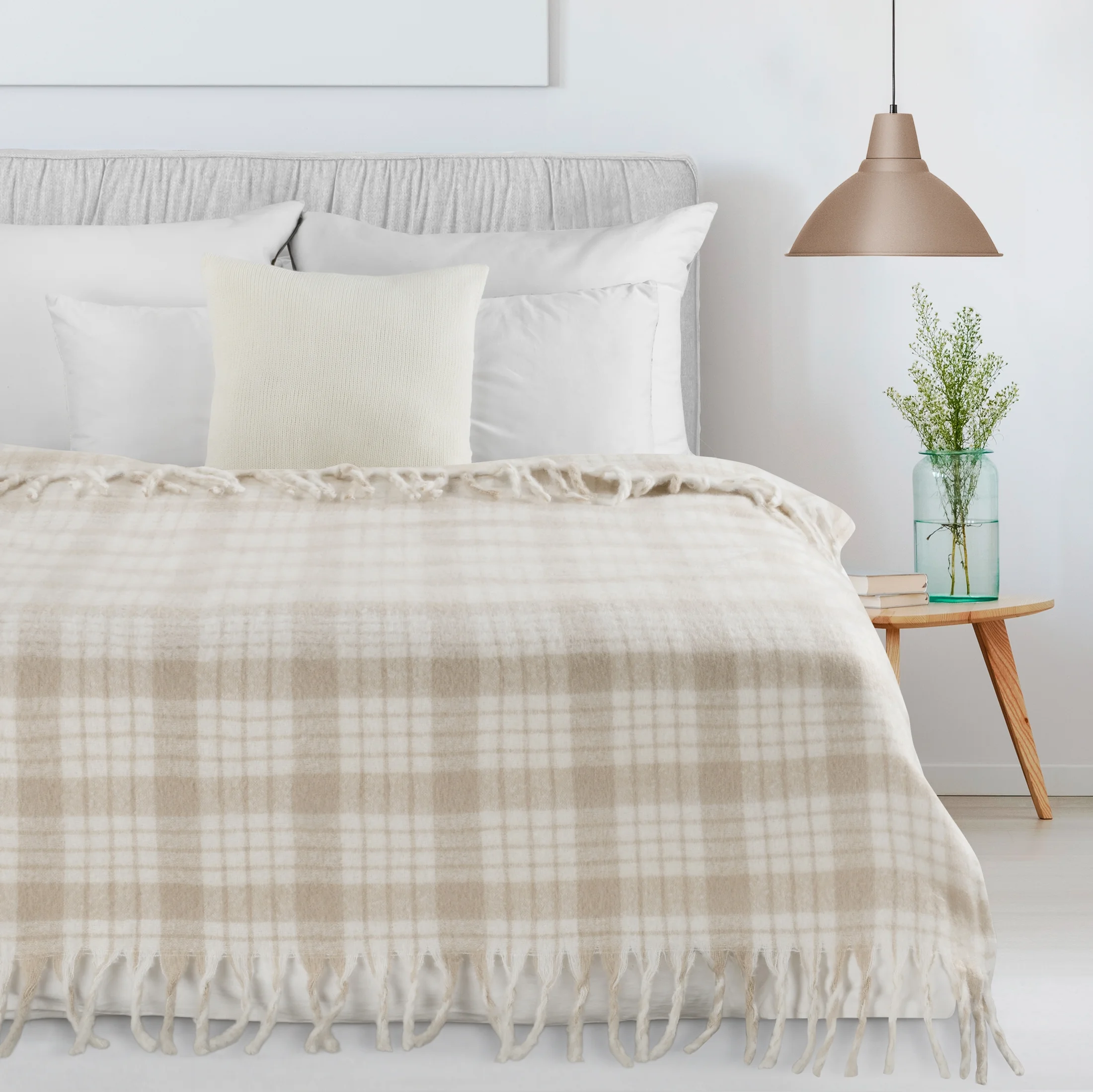 Koc 130x170 cm beżowo, kremowy z efektem ombre i frędzlami MOHER