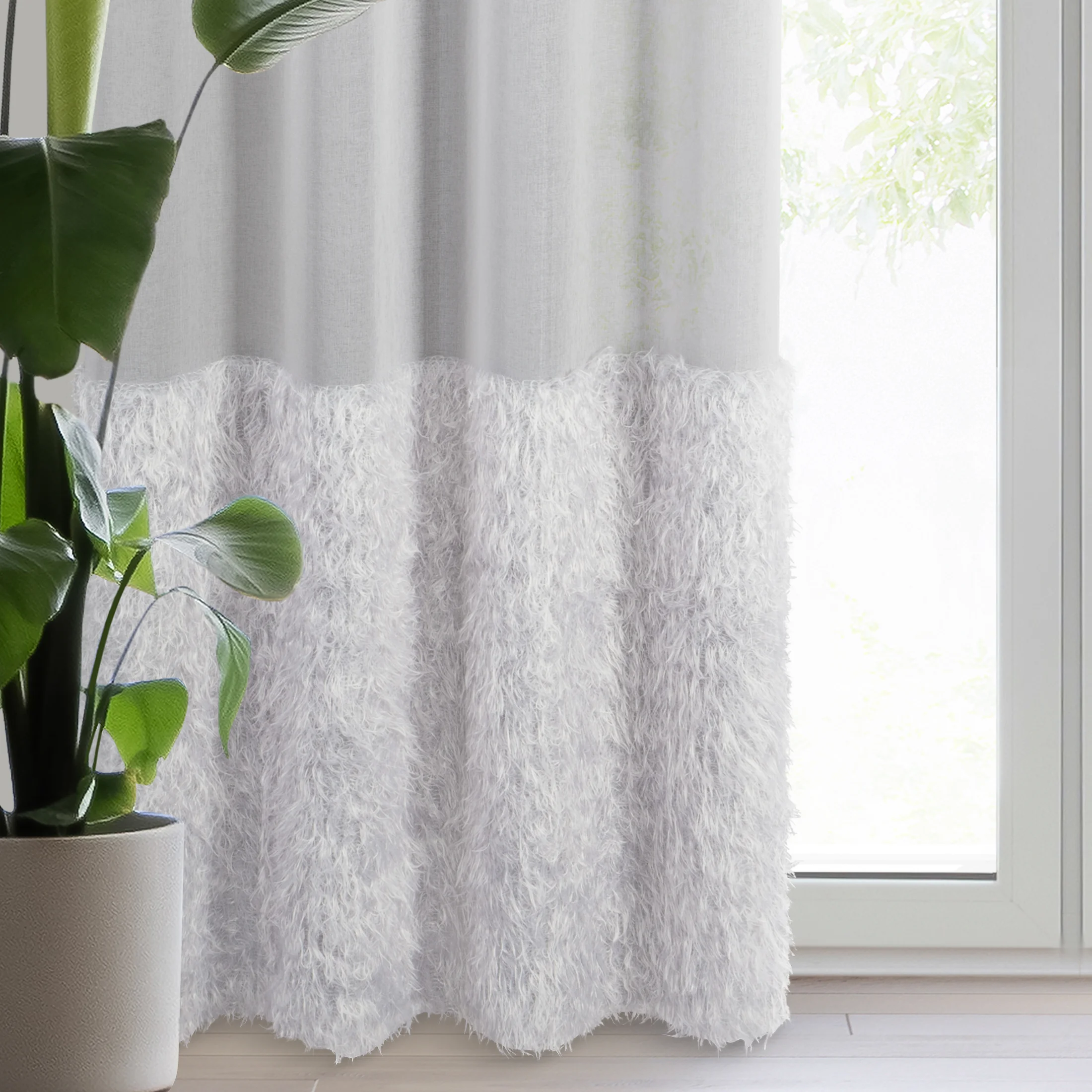 Firana srebrna z etaminy zdobiona pasem połyskującym moherową nicią 140x250 cm przelotka MARGARET 2 | eurofirany