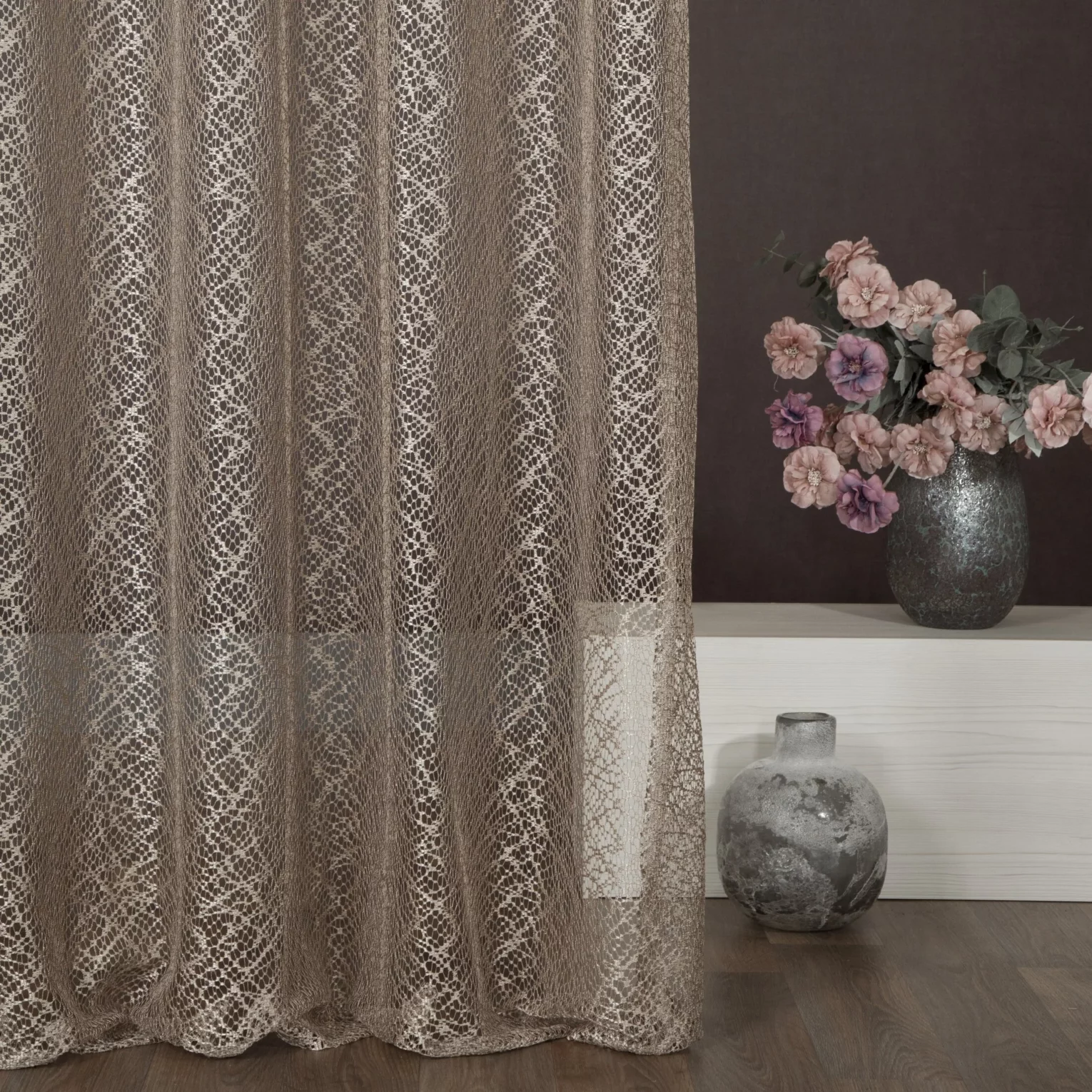 Firana beżowa o strukturze pajęczej sieci 140x250 cm przelotka AMANDA