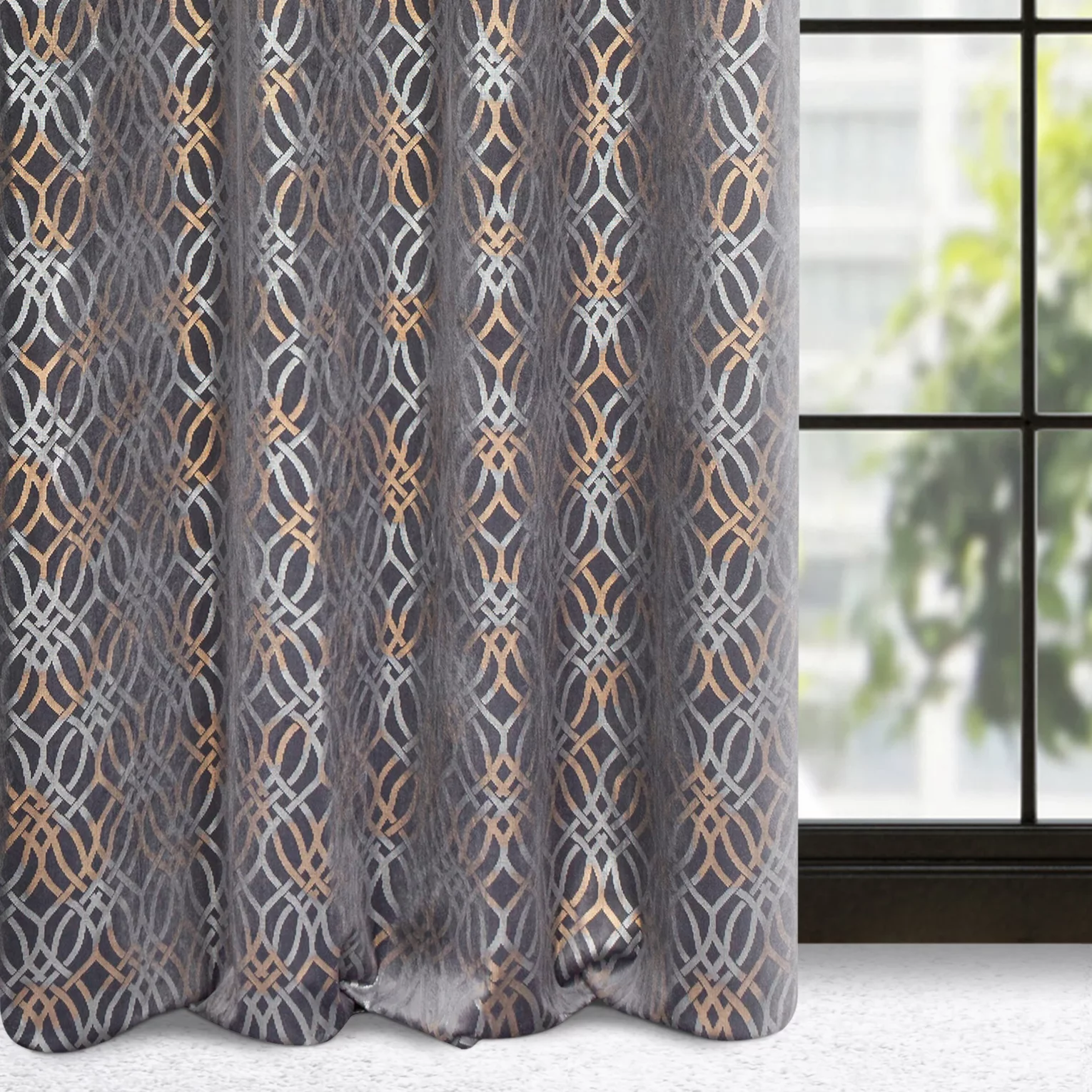 Zasłona stalowo, srebrna z wytłaczanym wzorem, welwetowa 140x250 cm przelotka - ARETA