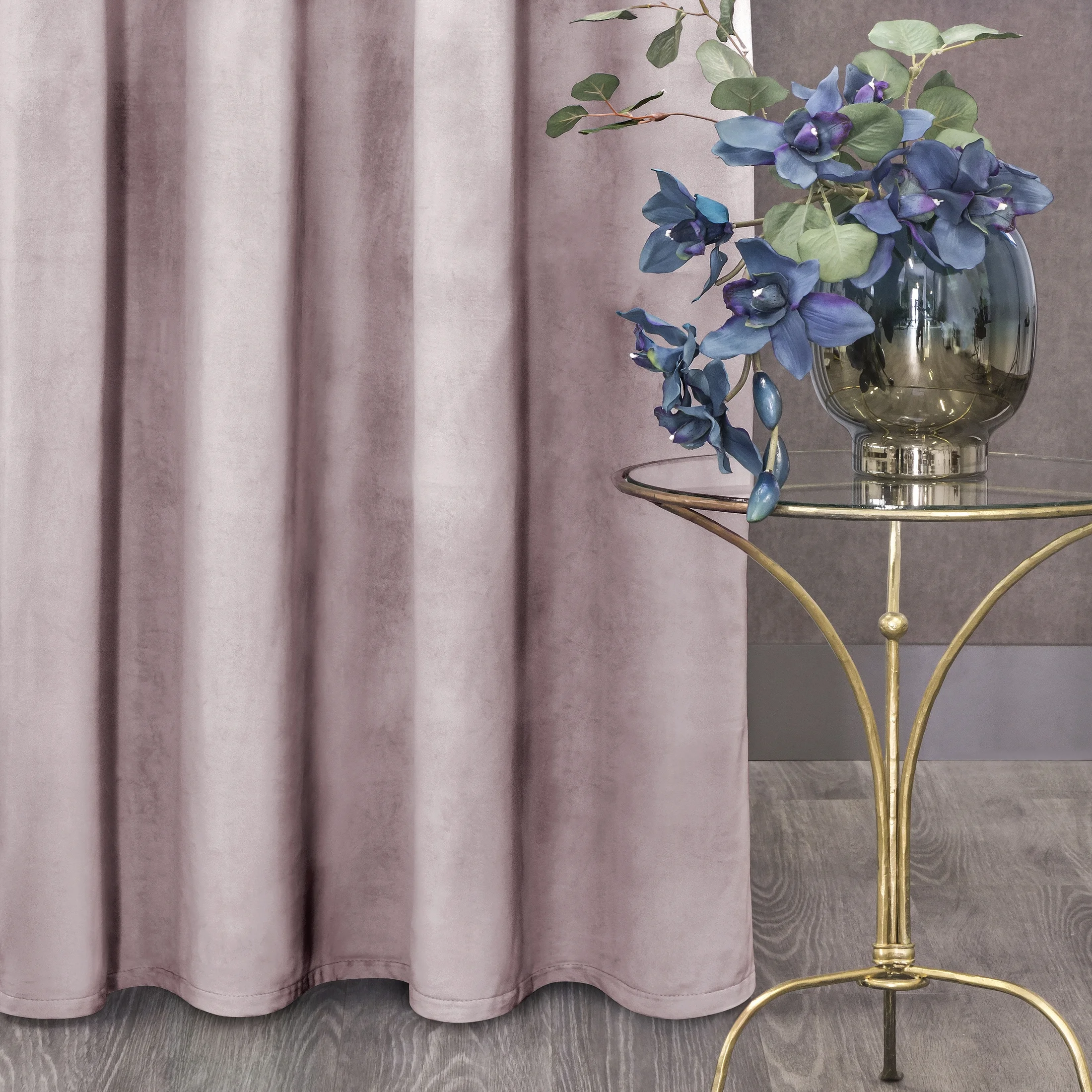 Zasłona pudrowo różowa z matowego welwetu 140x270 cm taśma - MELANIE | eurofirany