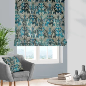 Roleta rzymska ciemnoturkusowo srebrna z miękkiej tkaniny w elegancki ornamentowy wzór