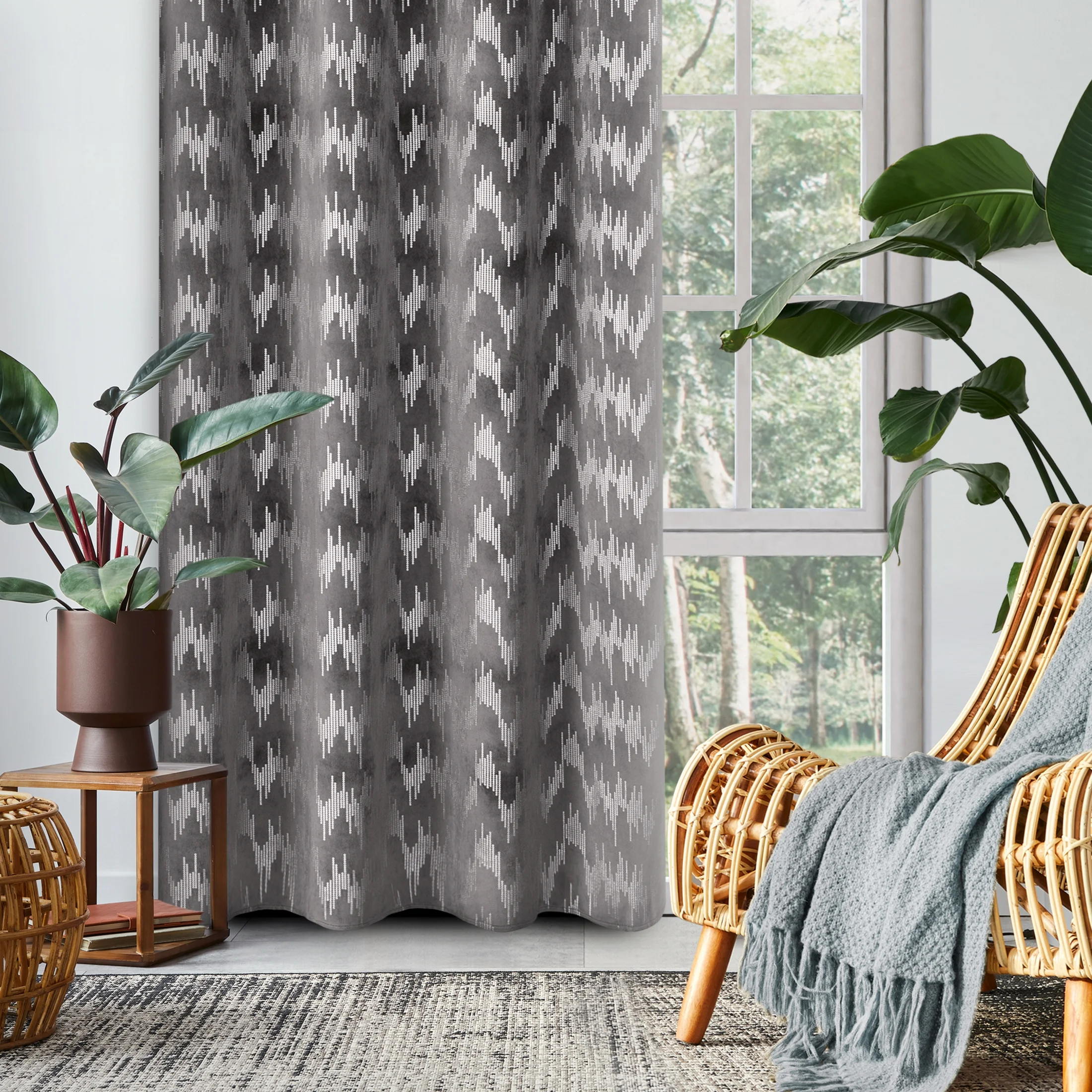 Zasłona welwetowa grafitowa ze srebrnym nadrukiem 140x250 cm przelotka - ACHILL | eurofirany