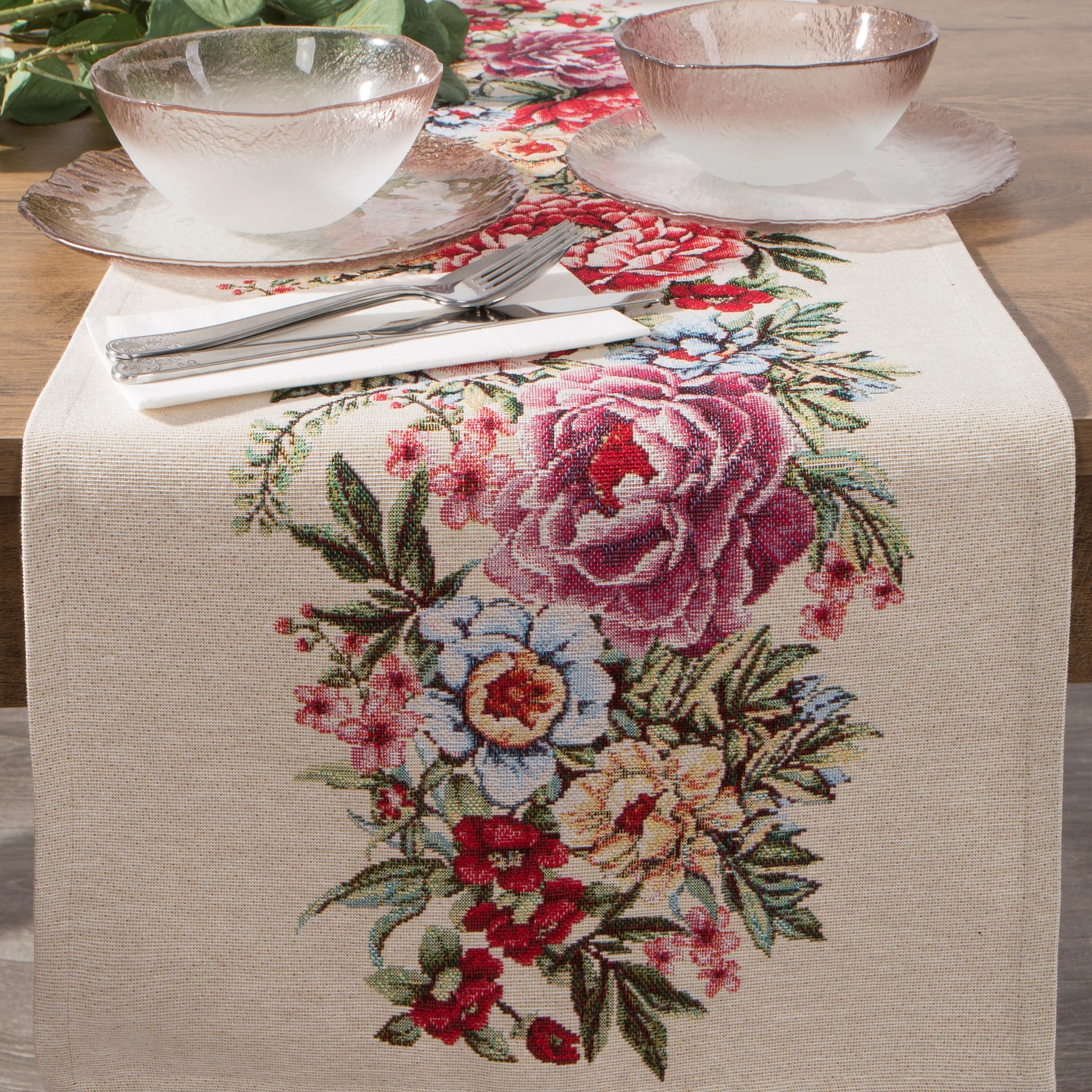 Bieżnik na stół 45x140 cm naturalno, różowy gobelinowy zdobiony motywem kwiatów