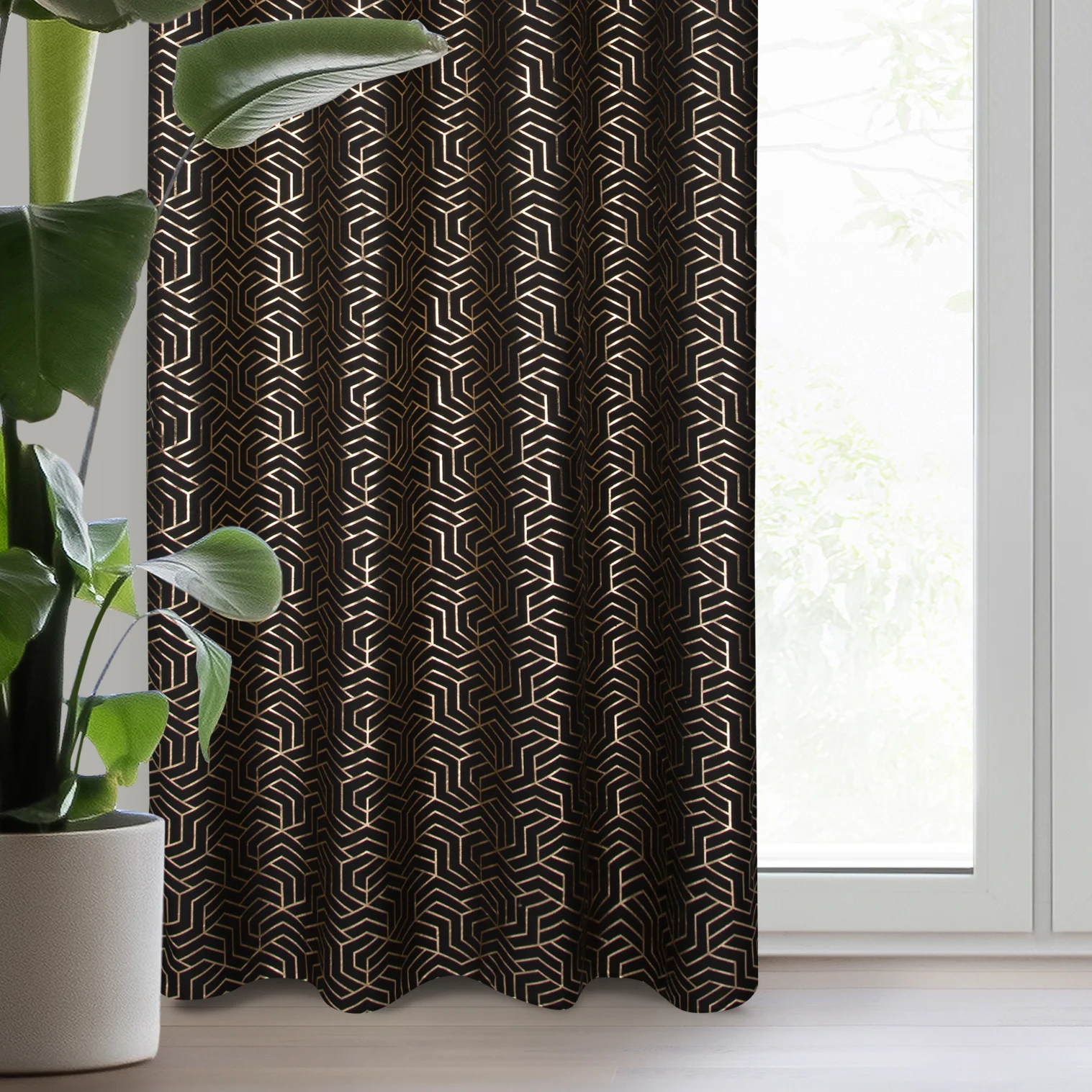 Zasłona czarno, szampańska zdobiona nadrukiem geometrycznym 140x250 cm przelotka - SEMI | eurofirany