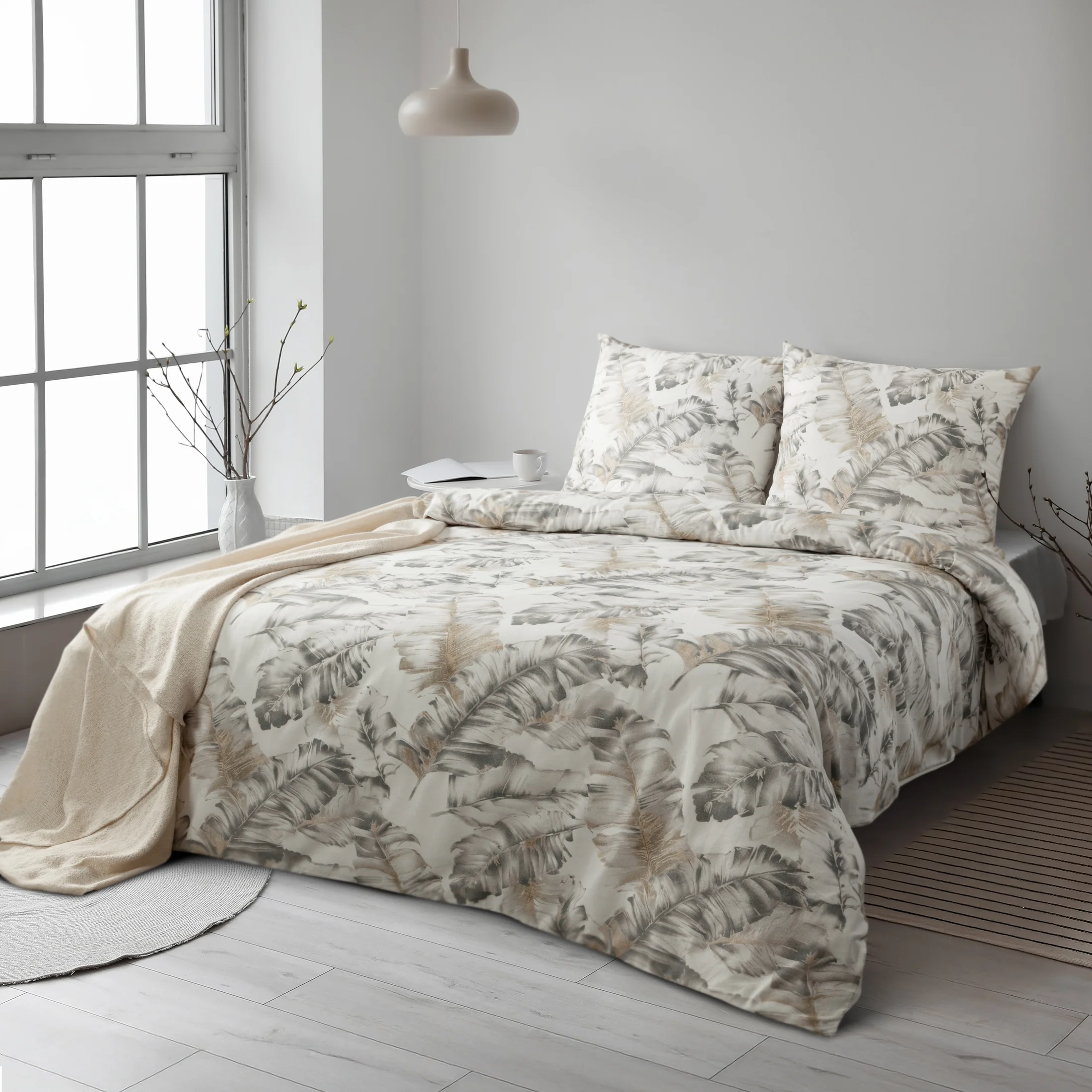 Pościel 140x200 cm bawełniana kolor biało, stalowy z nadrukiem liści LAYLA | eurofirany